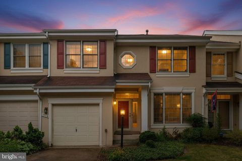 1316 PARK GARDEN LANE RESTON VA 20194