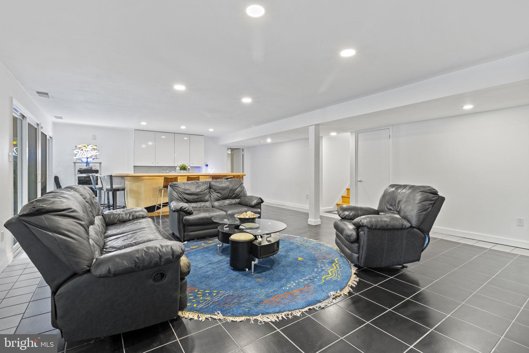 SADDLE RIDGE - Residential