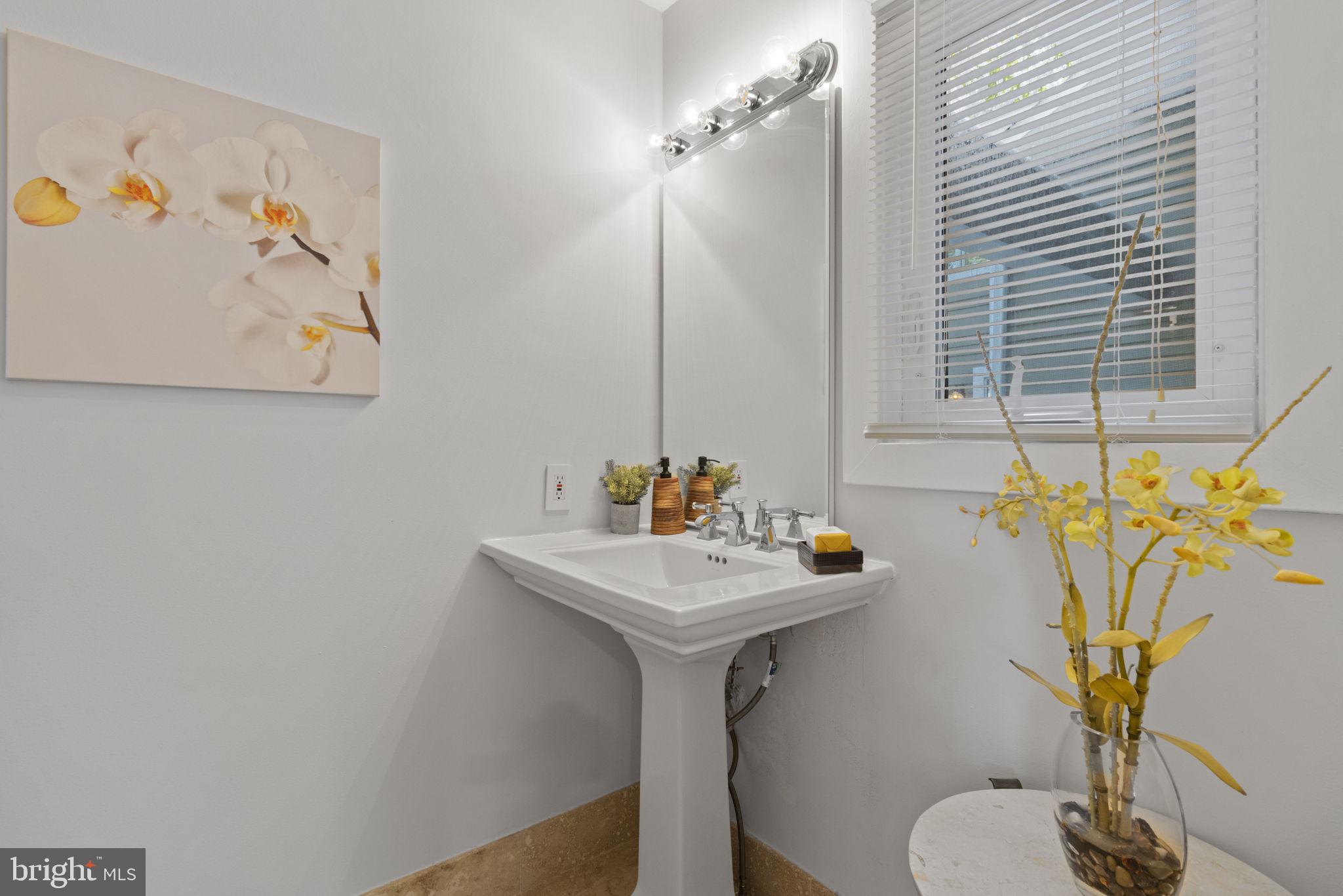 SADDLE RIDGE - Residential