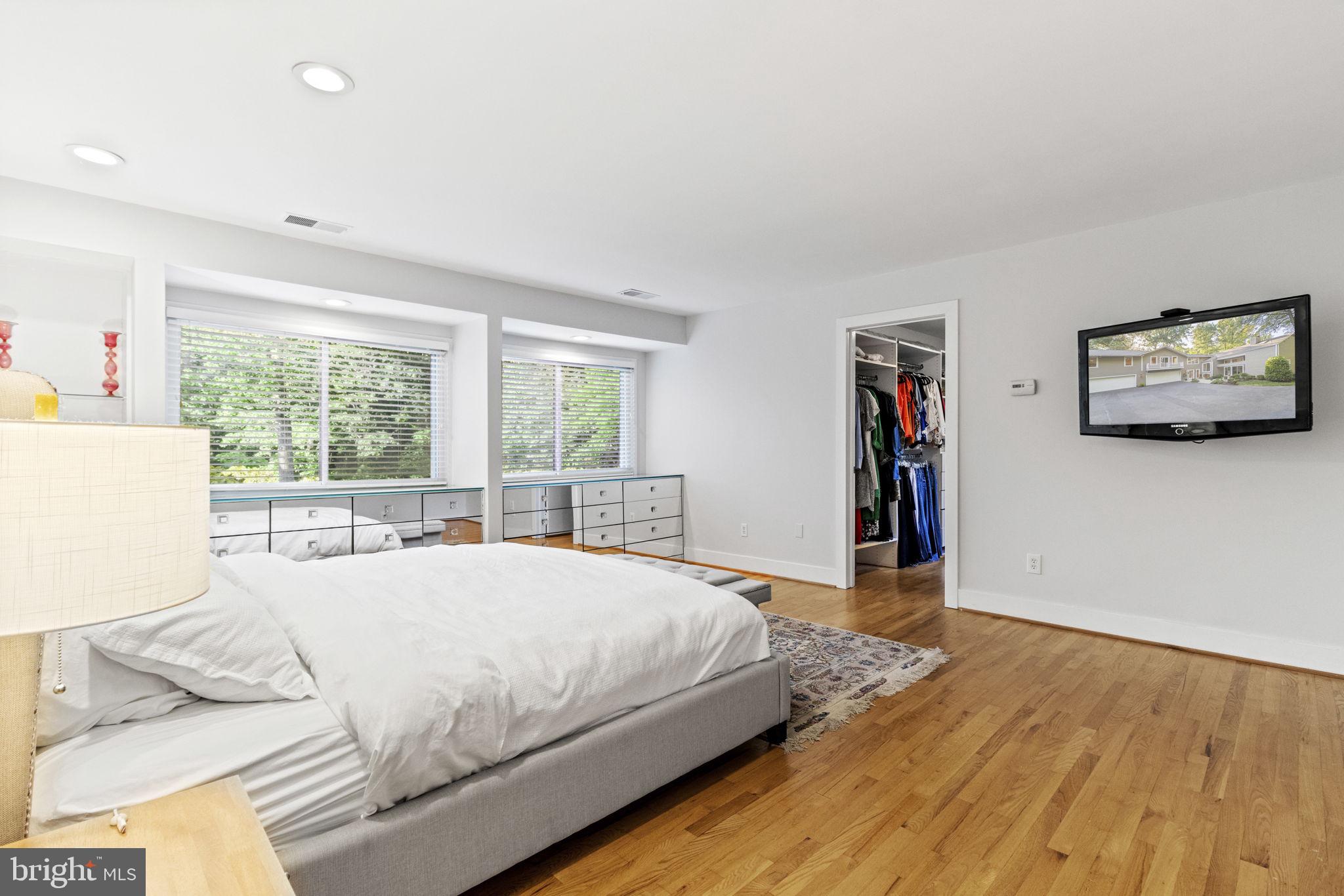 SADDLE RIDGE - Residential