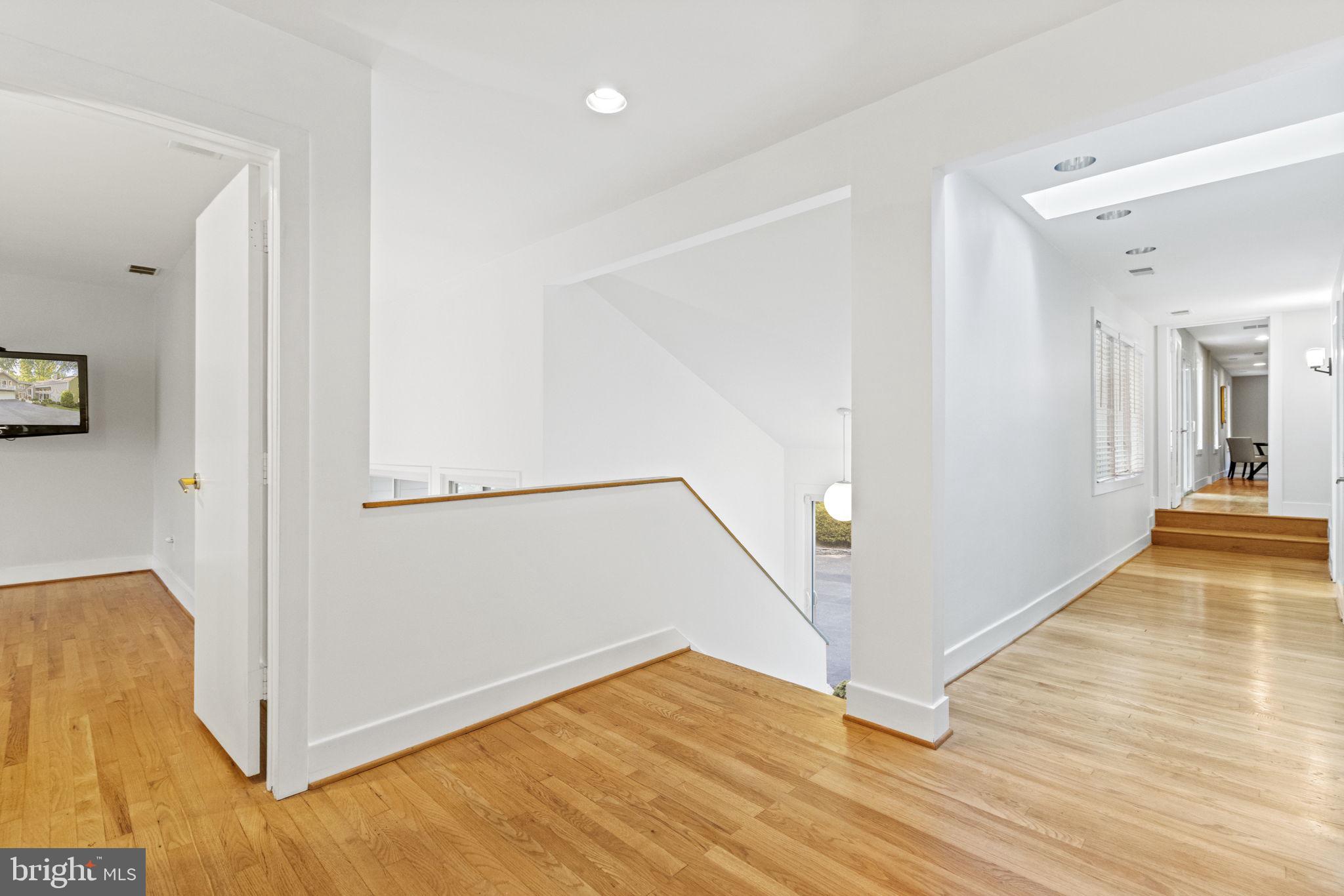 SADDLE RIDGE - Residential