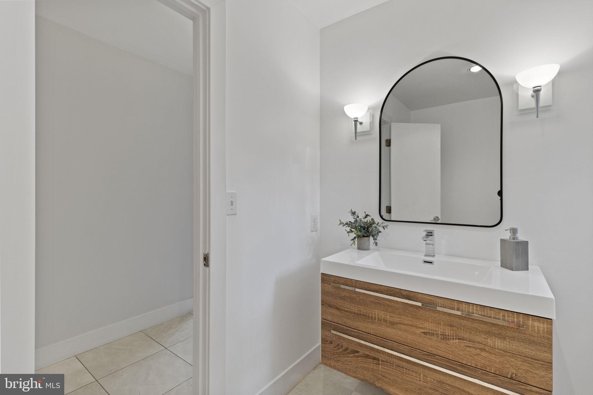 SADDLE RIDGE - Residential