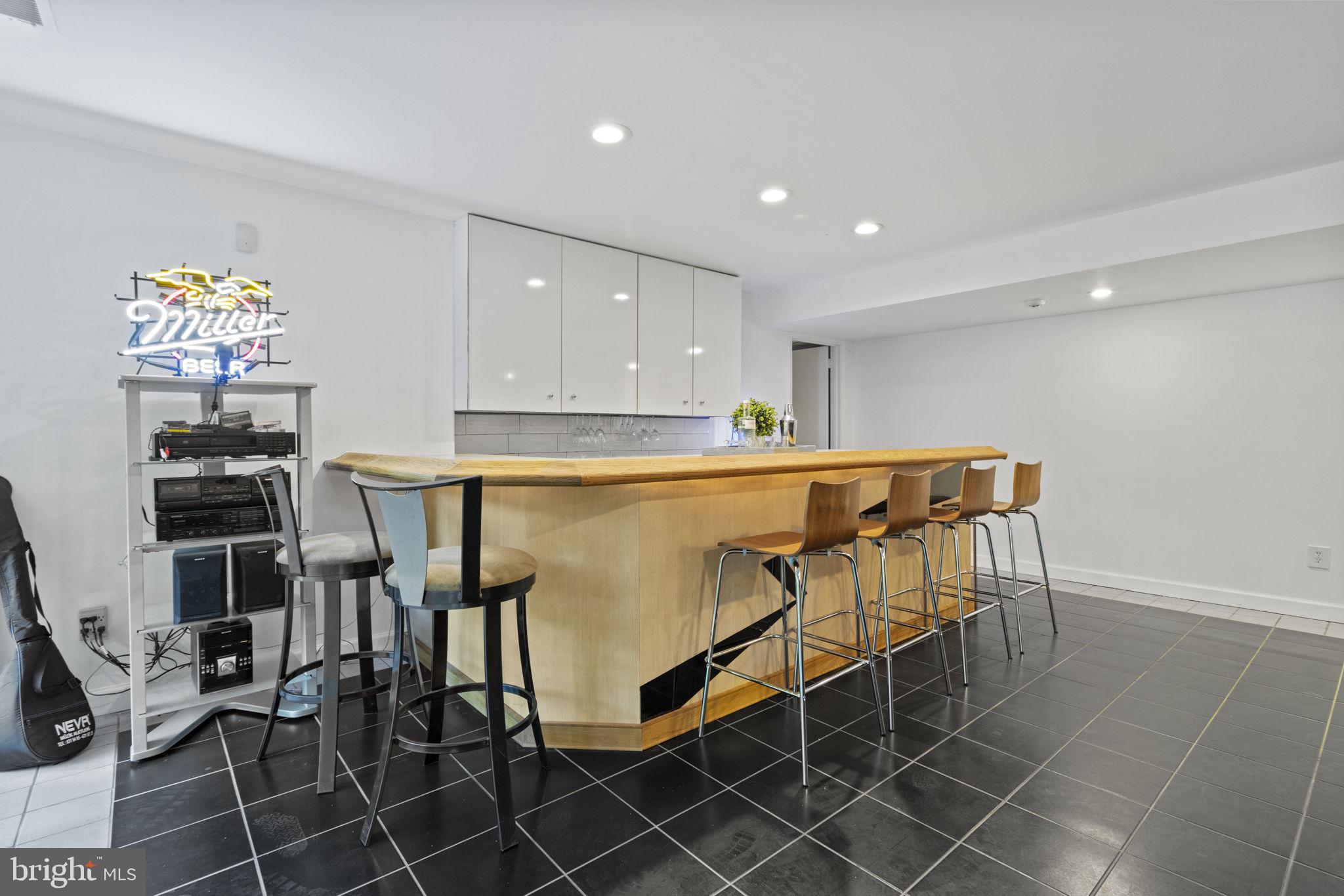 SADDLE RIDGE - Residential