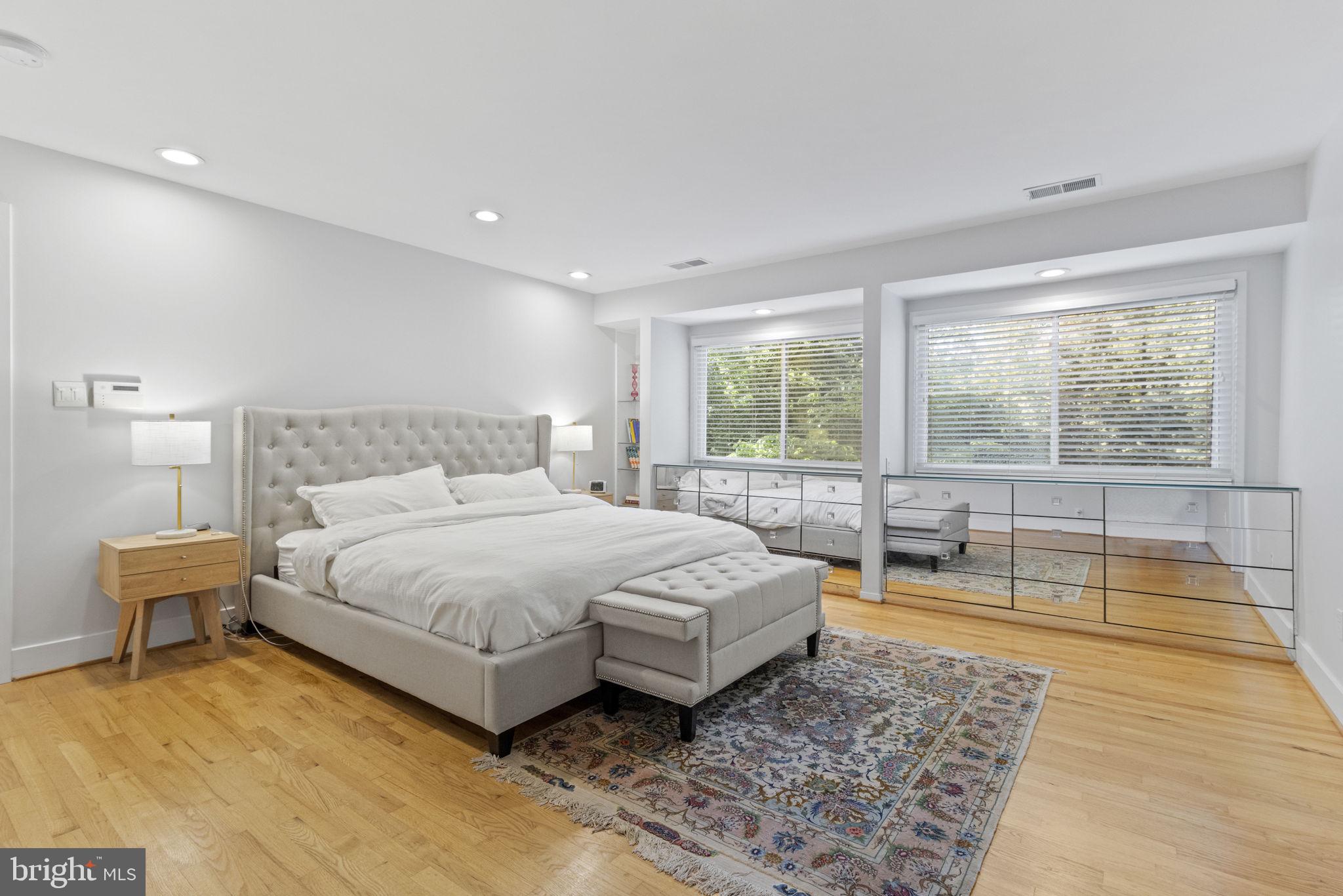 SADDLE RIDGE - Residential