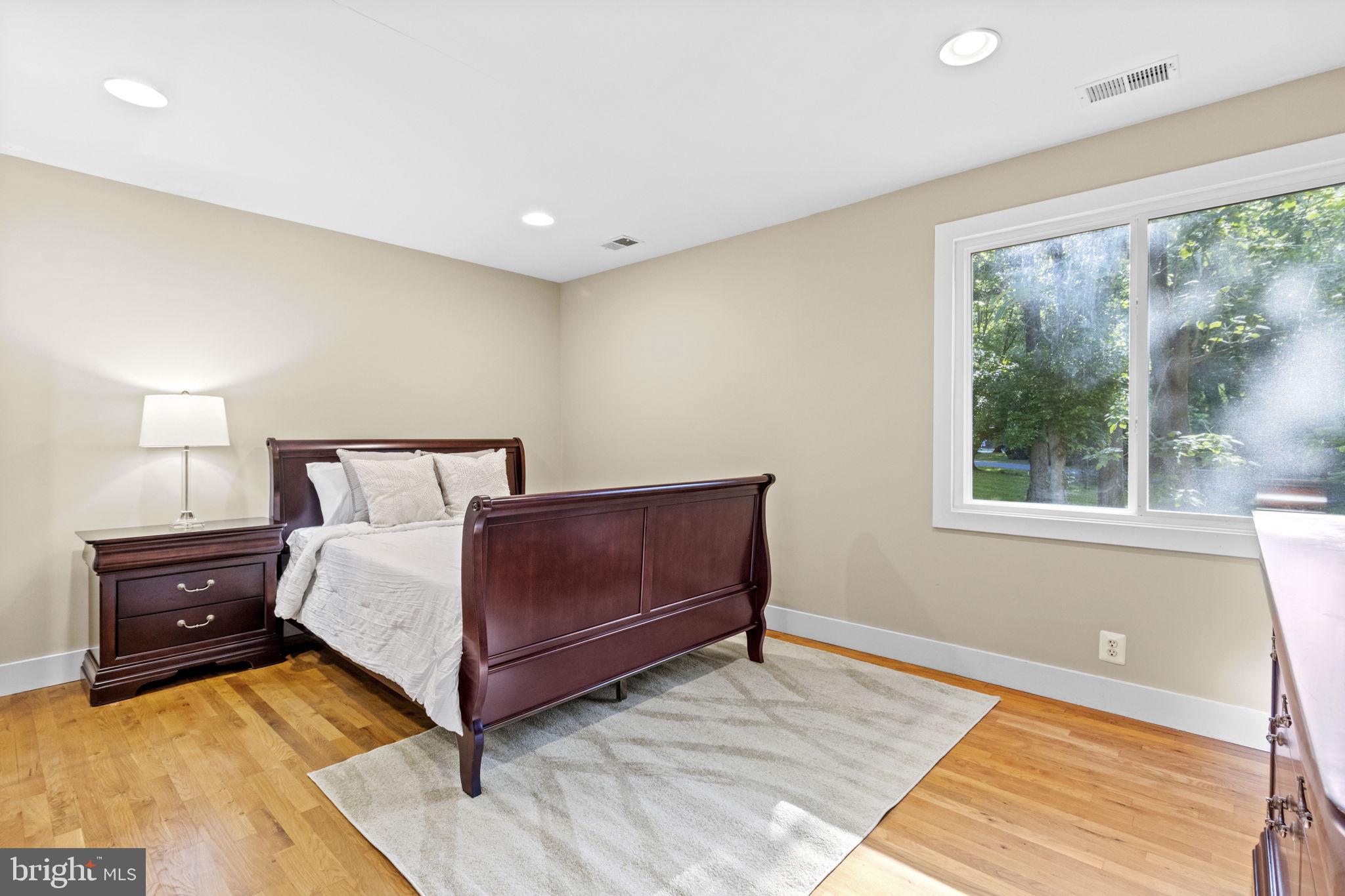 SADDLE RIDGE - Residential