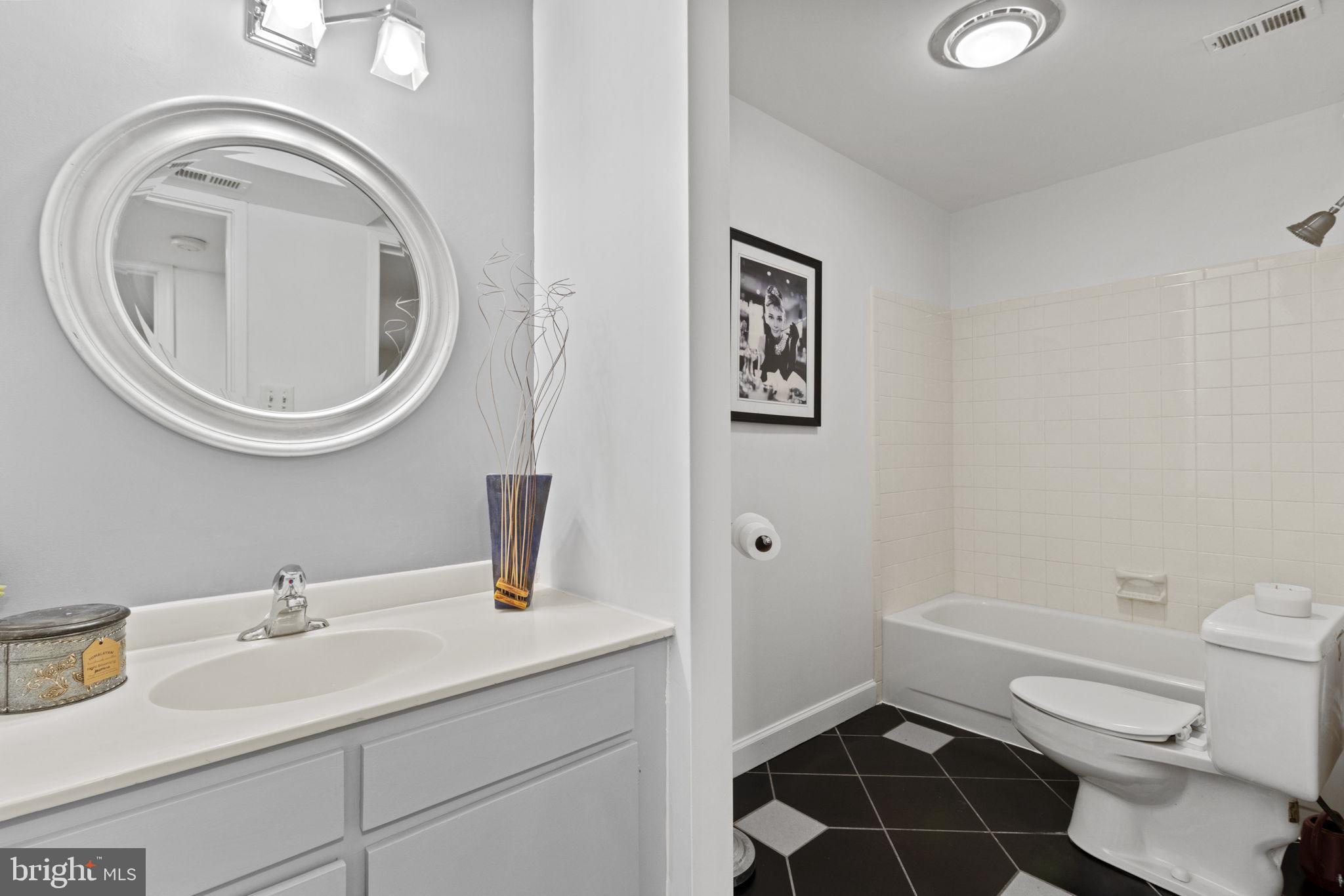 SADDLE RIDGE - Residential