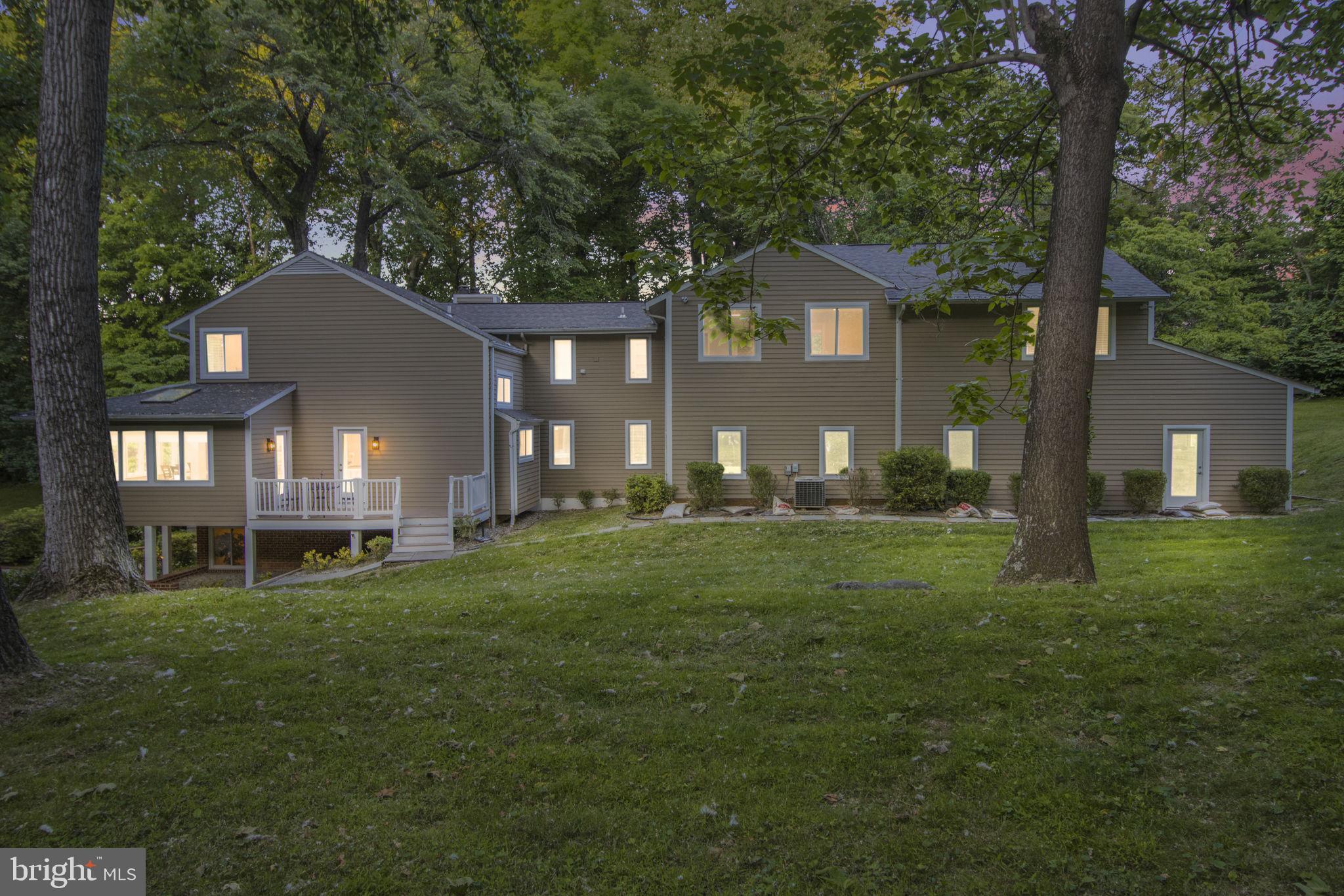 SADDLE RIDGE - Residential