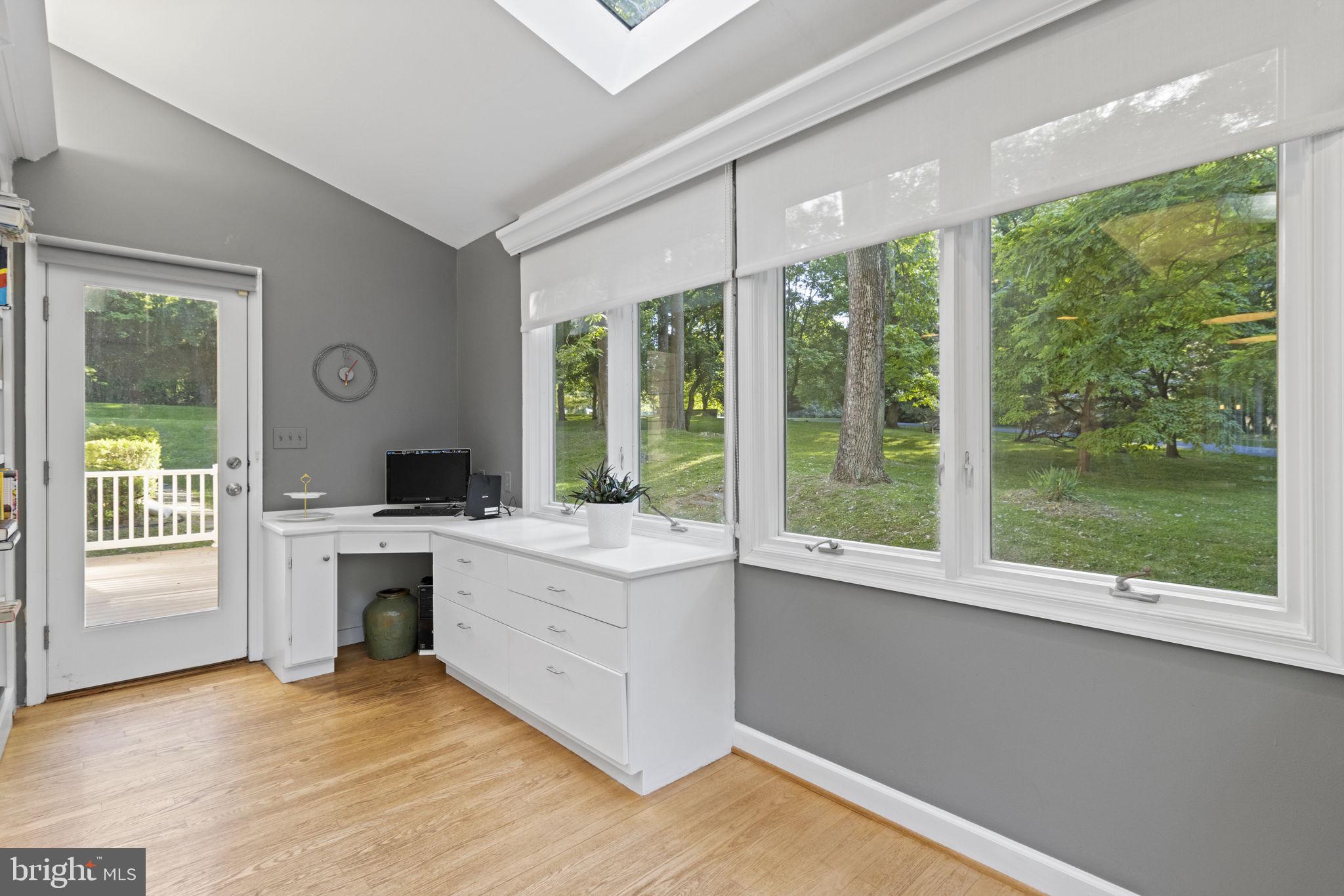 SADDLE RIDGE - Residential