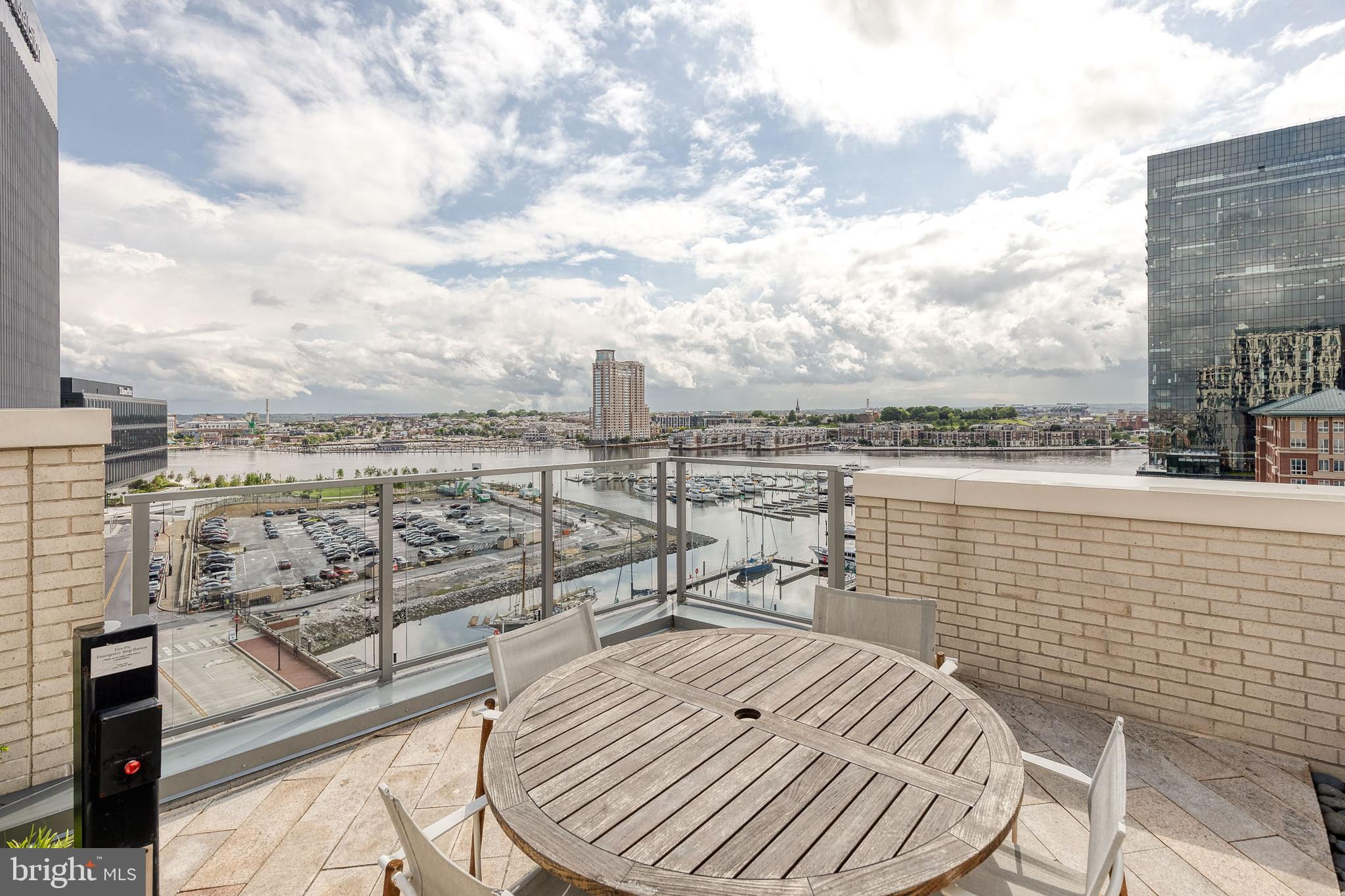 HARBOR EAST - Residential