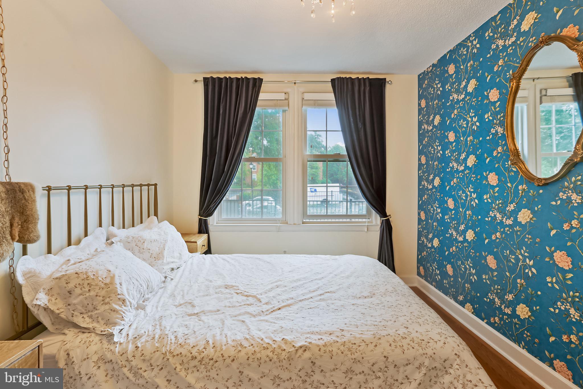 RIVERTON CONDOMINIUMS - Residential Lease