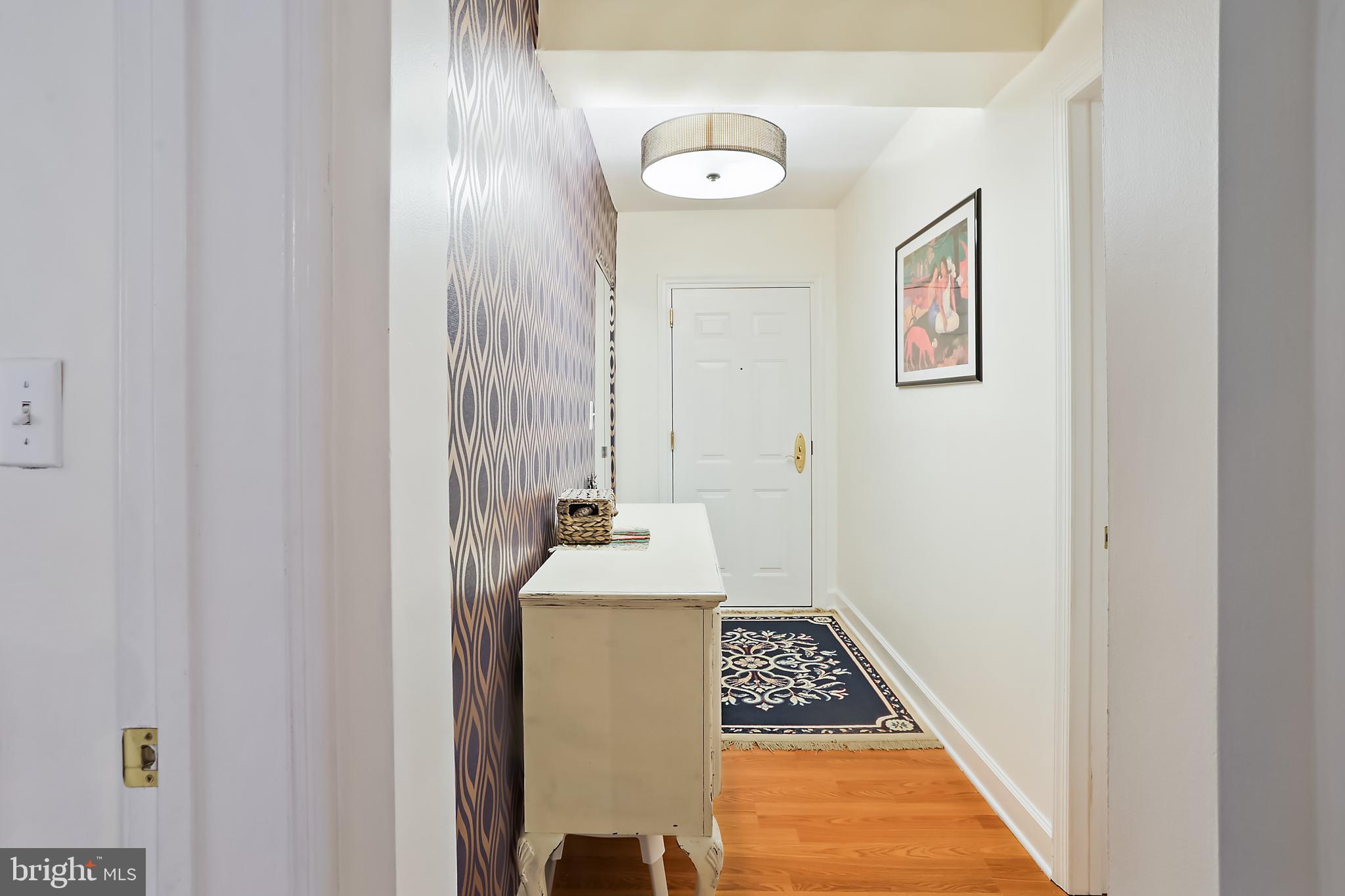 RIVERTON CONDOMINIUMS - Residential Lease