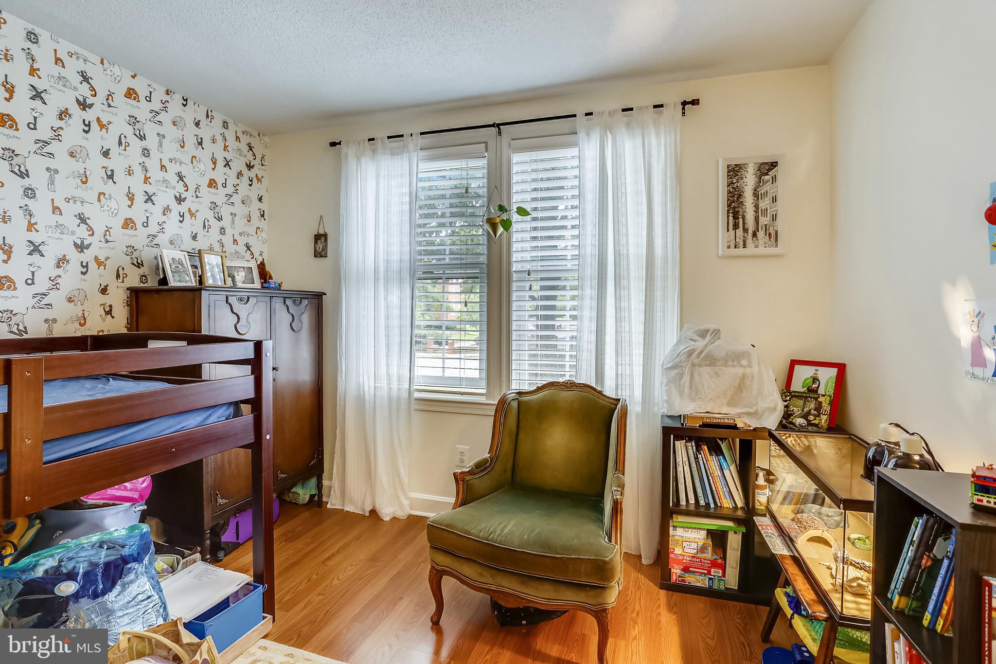 RIVERTON CONDOMINIUMS - Residential Lease