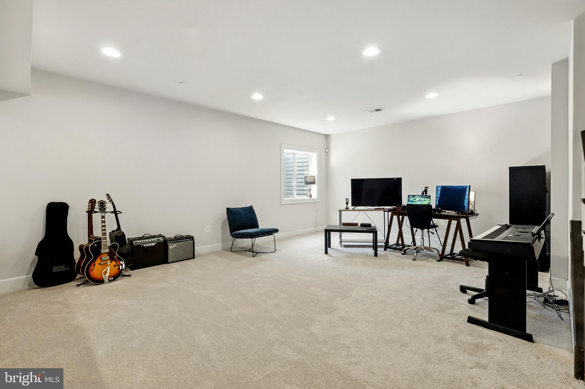 FAIRWOOD - Residential