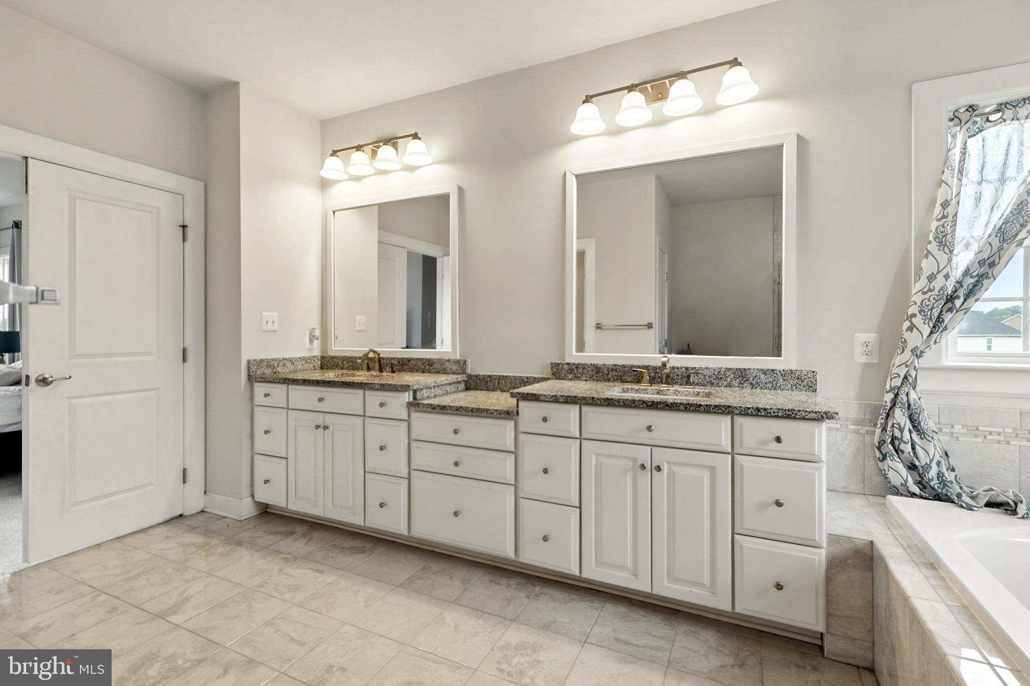 FAIRWOOD - Residential