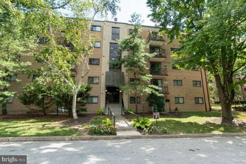 Photo of 400 Glendale Road #F30, HAVERTOWN, PA 19083 (MLS # PADE2122844)