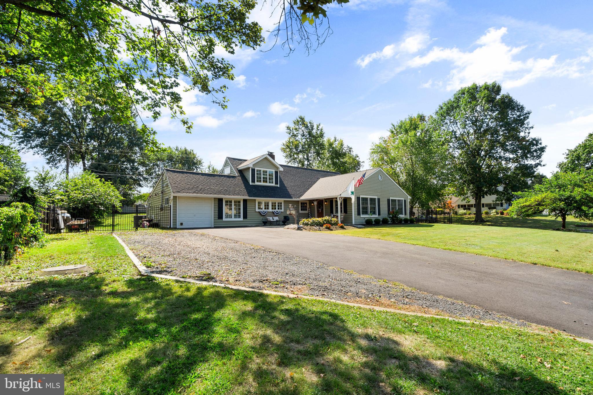 88 FORSYTHIA DRIVE N