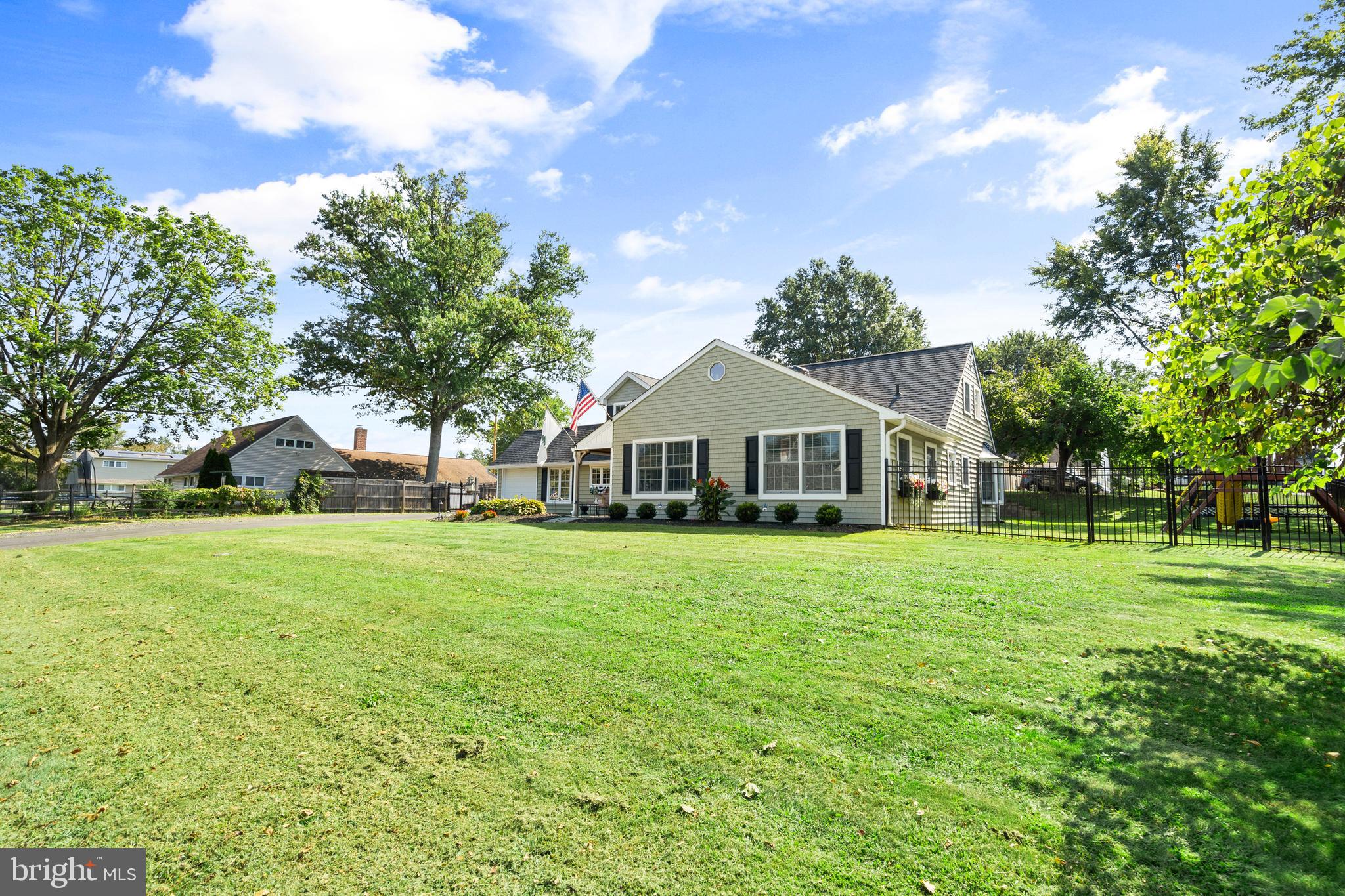 88 FORSYTHIA DRIVE N