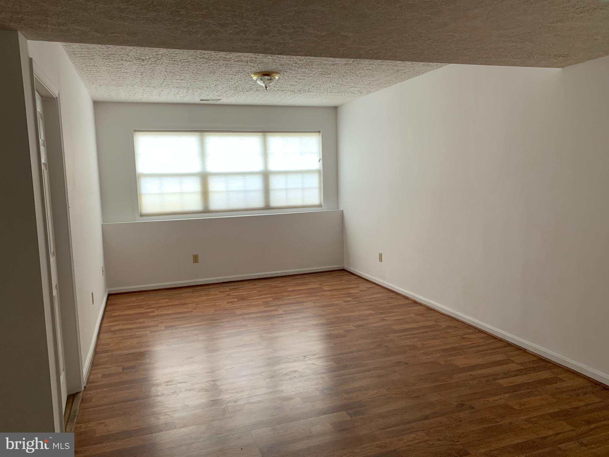 HILL VALLEY - Residential Lease