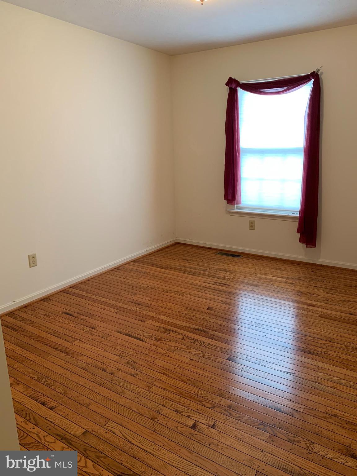 HILL VALLEY - Residential Lease