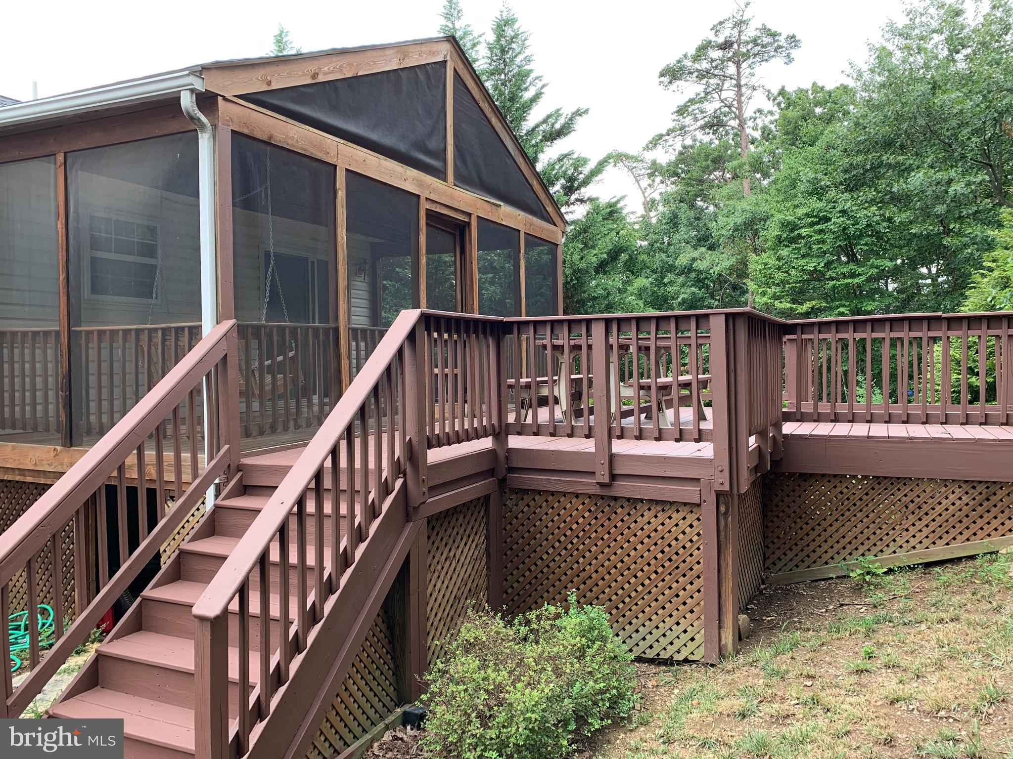 HILL VALLEY - Residential Lease