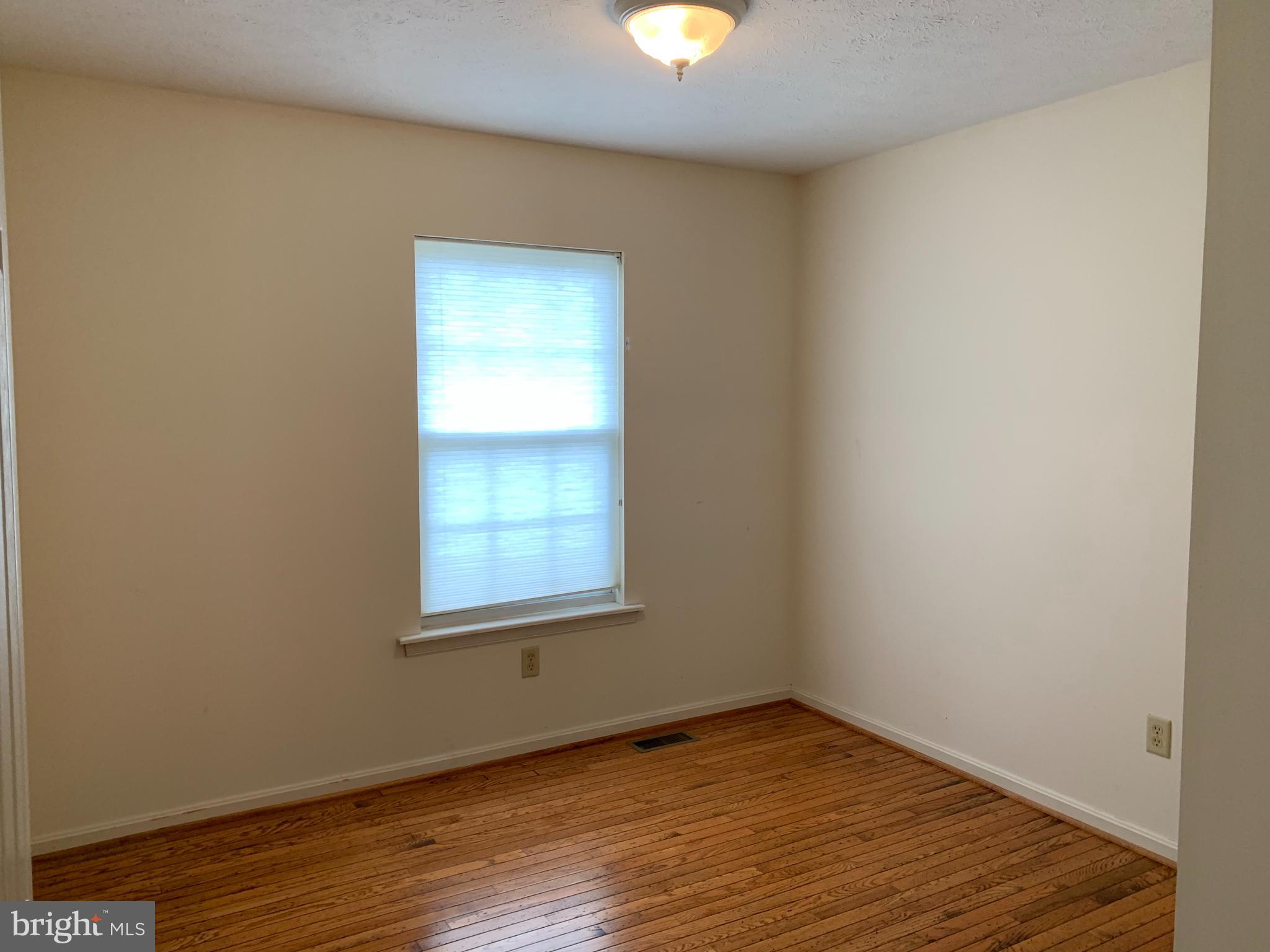 HILL VALLEY - Residential Lease