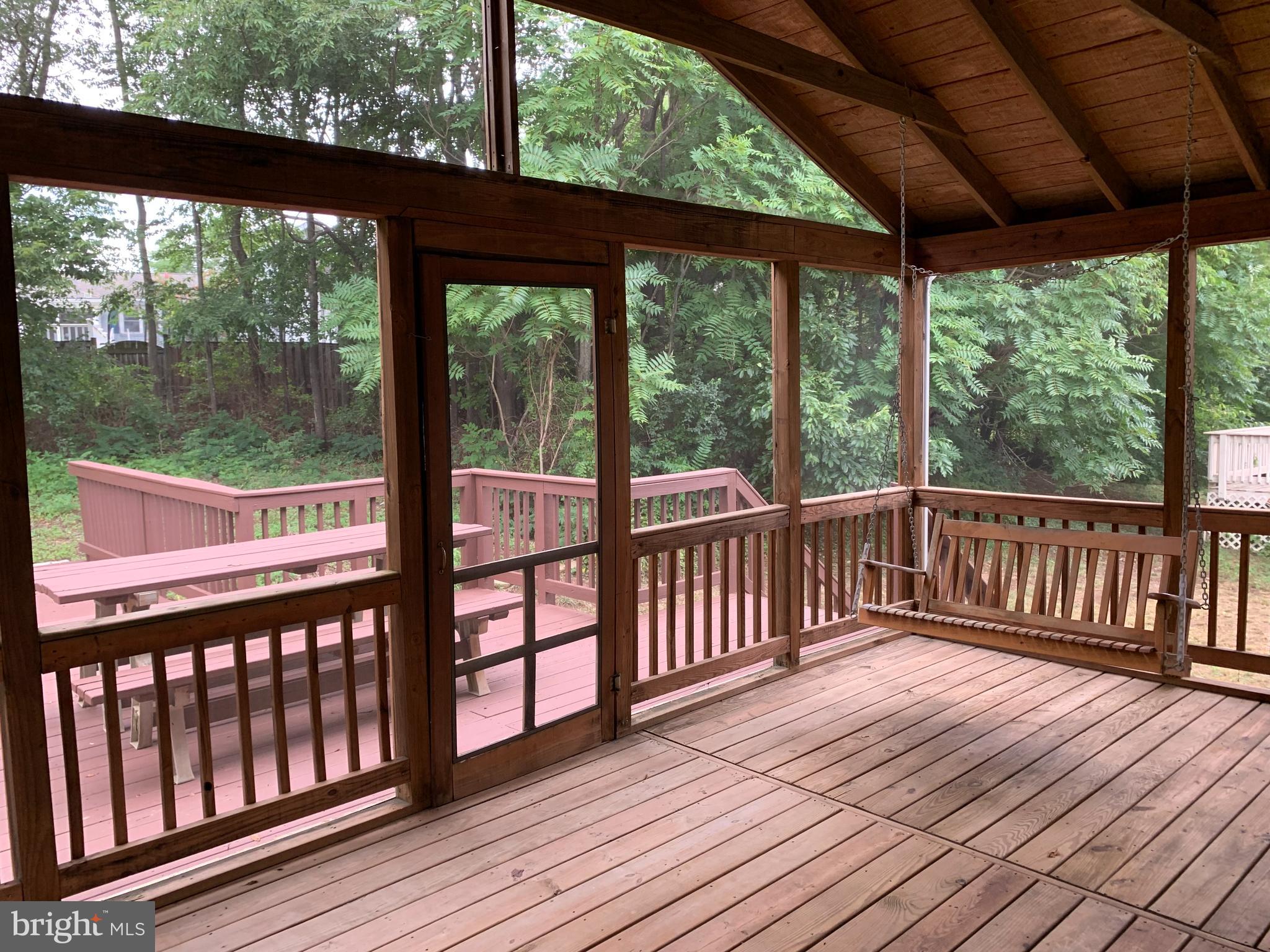 HILL VALLEY - Residential Lease