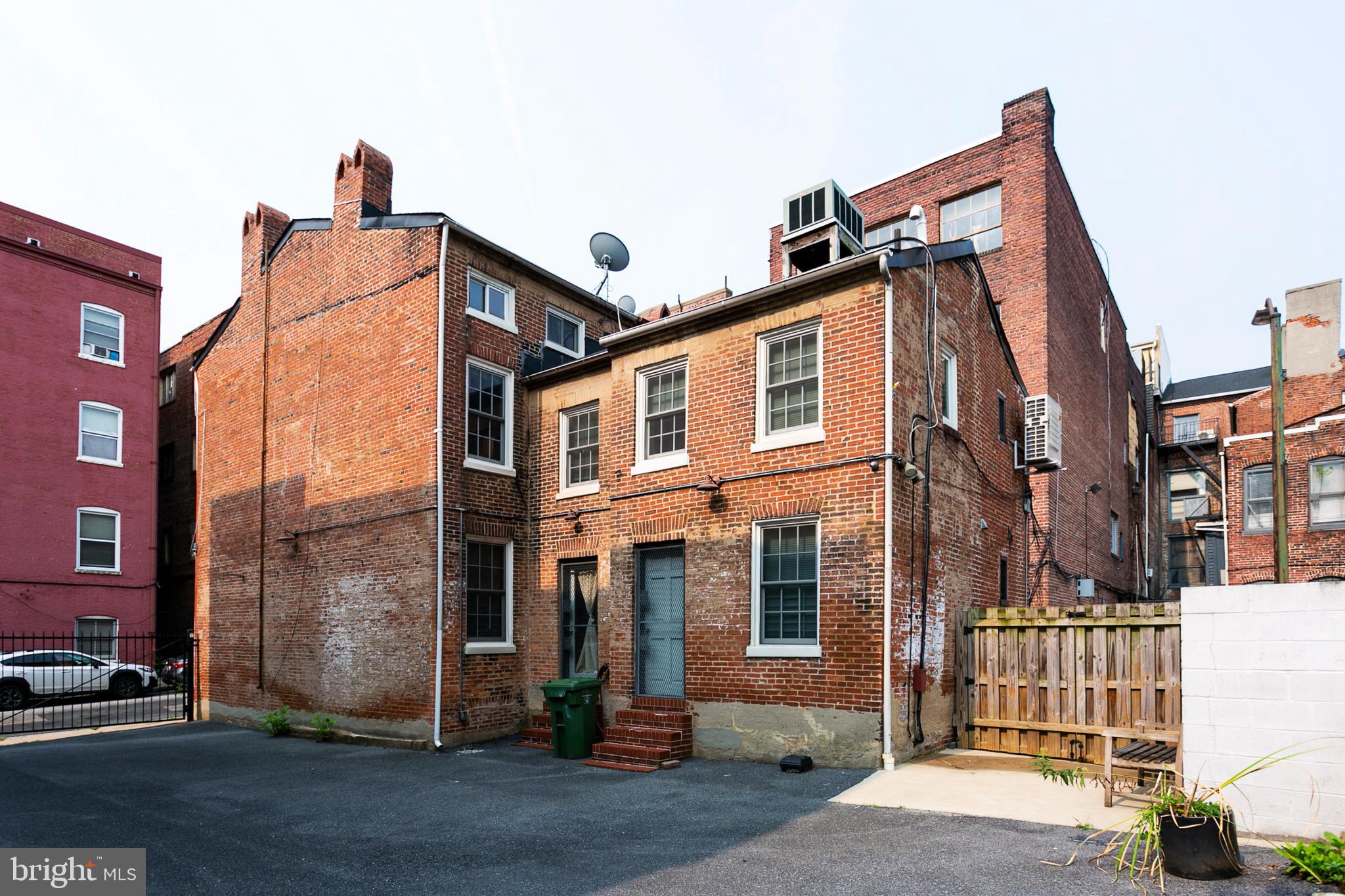 MOUNT VERNON PLACE HISTORIC DISTRICT - Residential