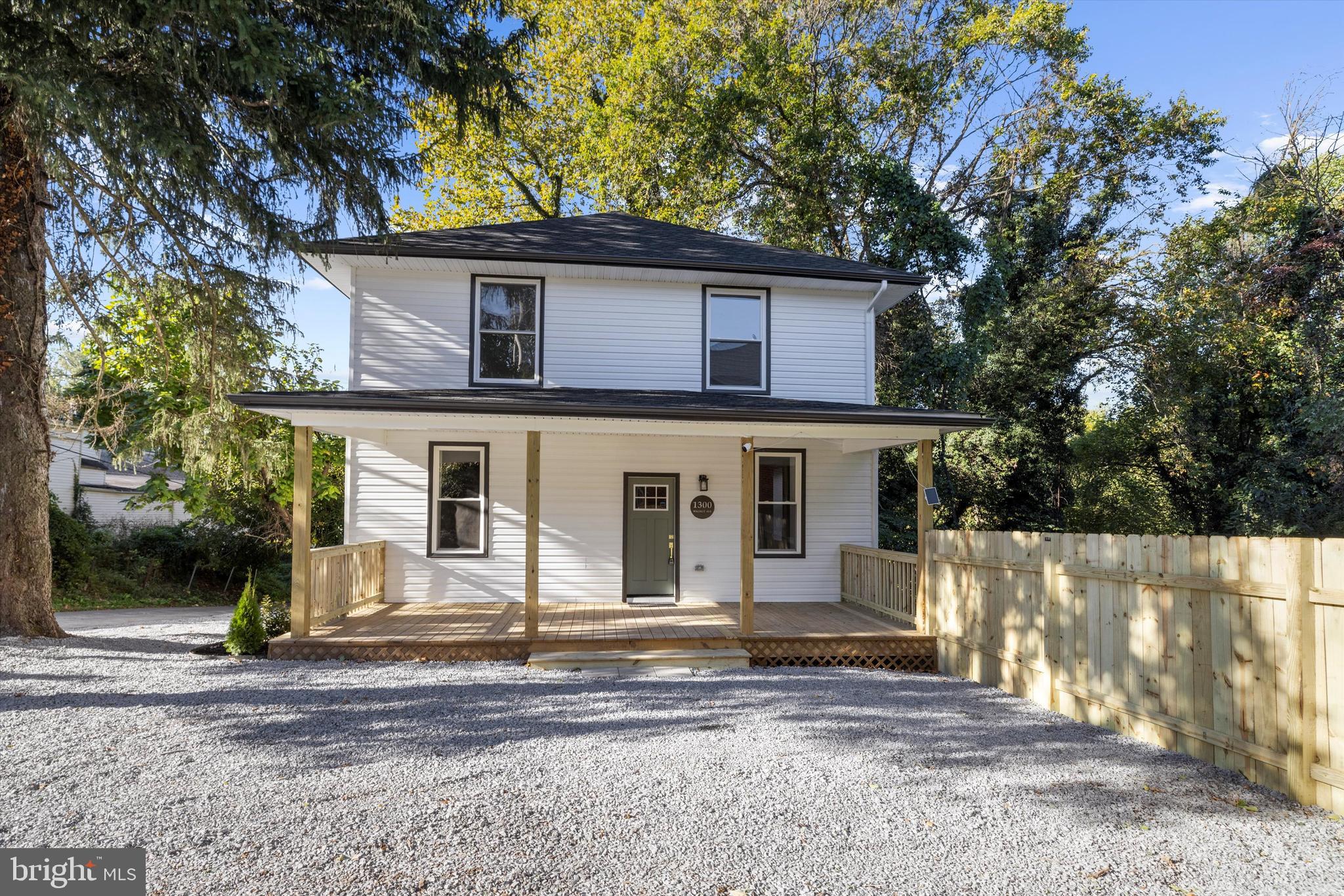 ROGNEL HEIGHTS - Residential