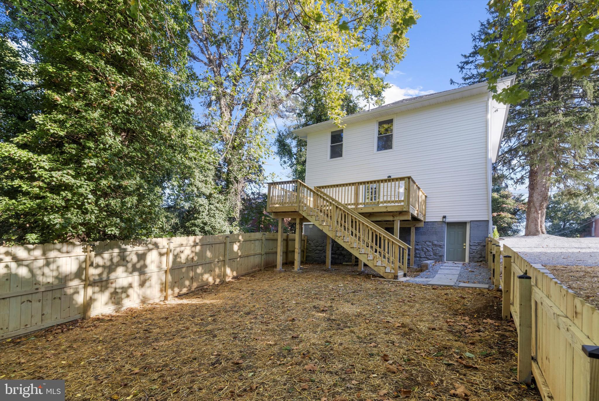 ROGNEL HEIGHTS - Residential