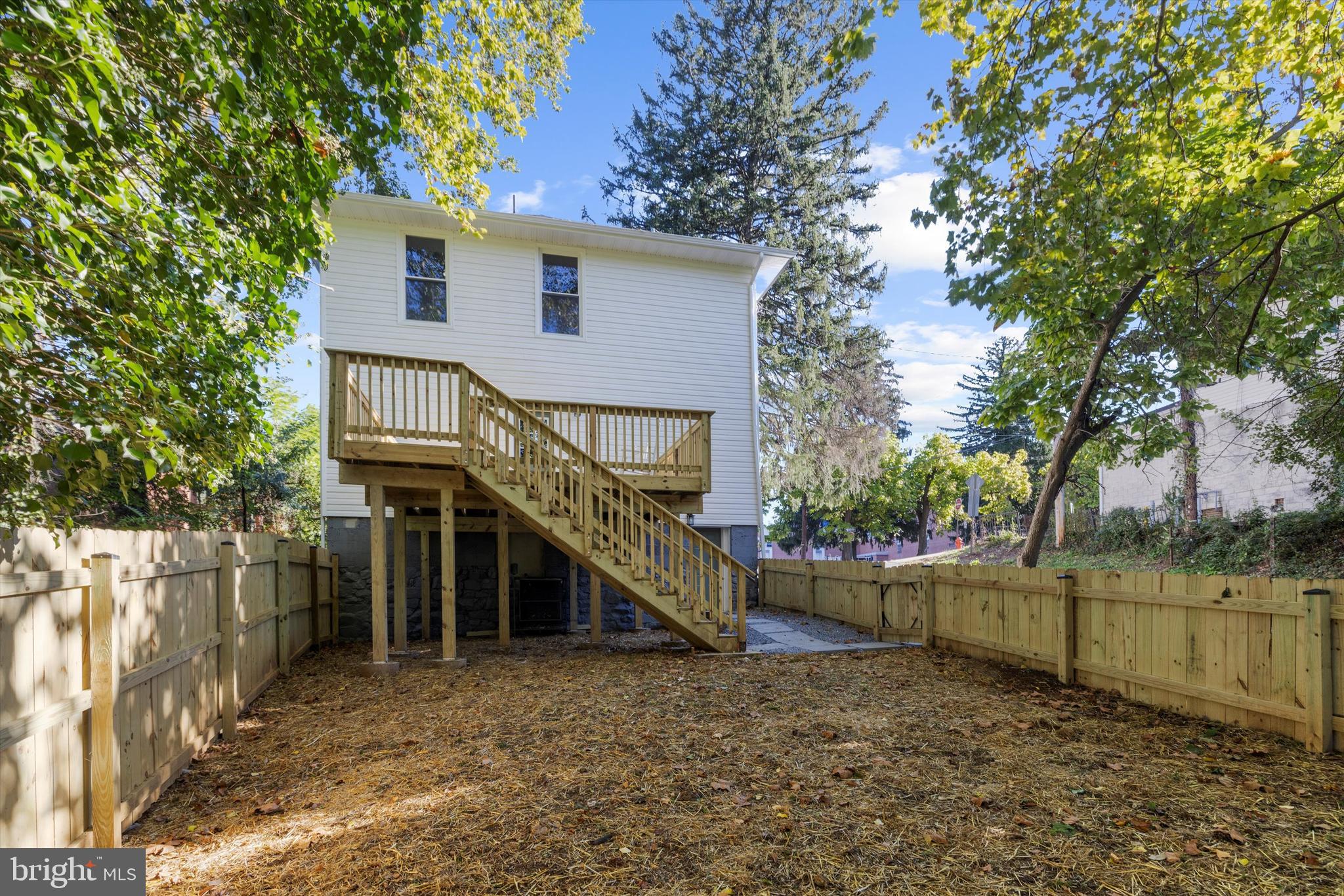 ROGNEL HEIGHTS - Residential