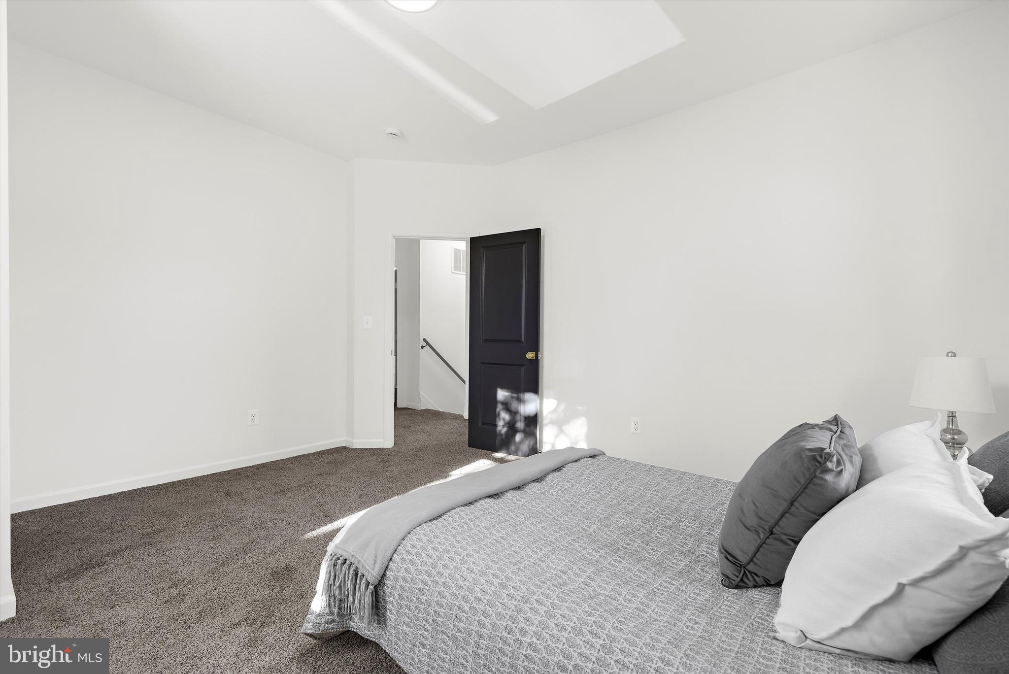 ROGNEL HEIGHTS - Residential