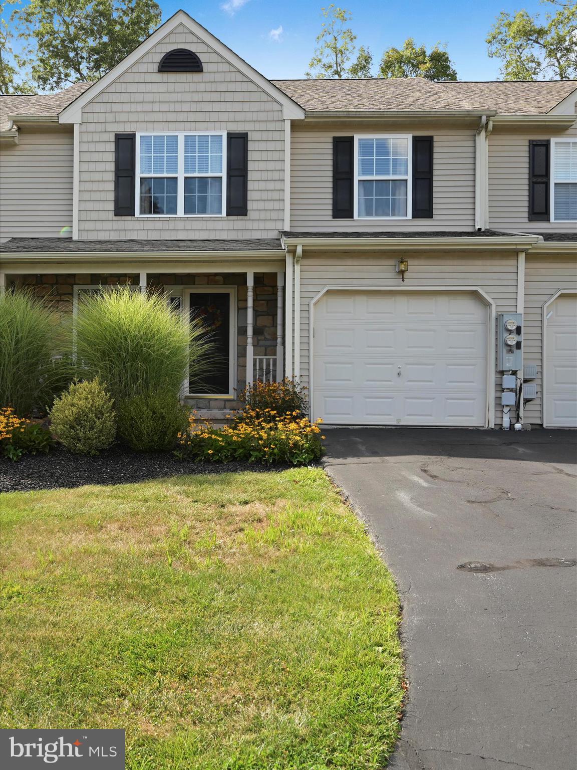 112 FOX HOLLOW DRIVE