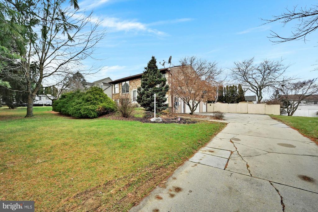 Photo of 3475 ROTHSVILLE RD, EPHRATA, PA 17522 (MLS # PALA2029346)