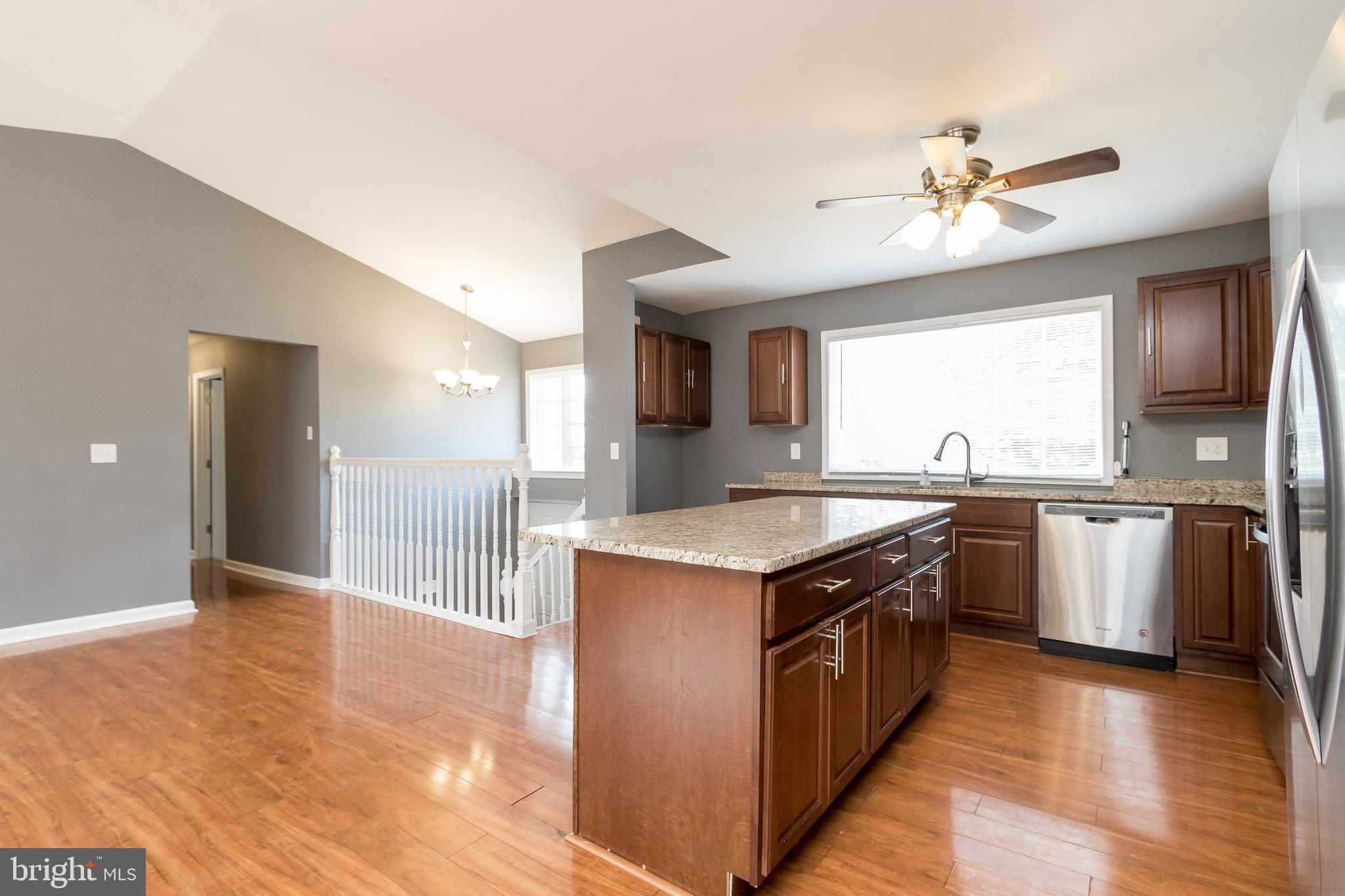 SUNRISE PLAT FIVE - Residential