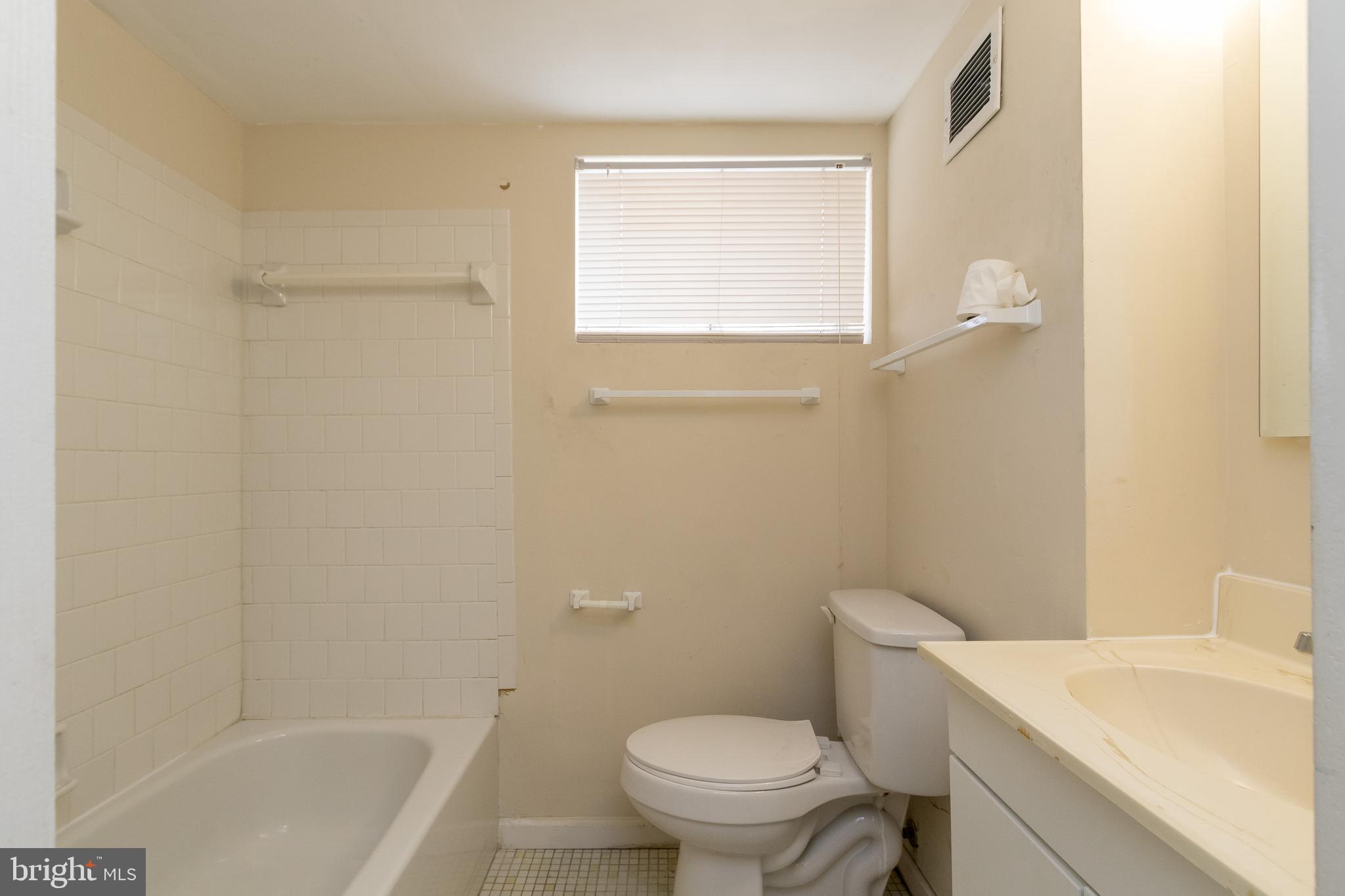 SUNRISE PLAT FIVE - Residential