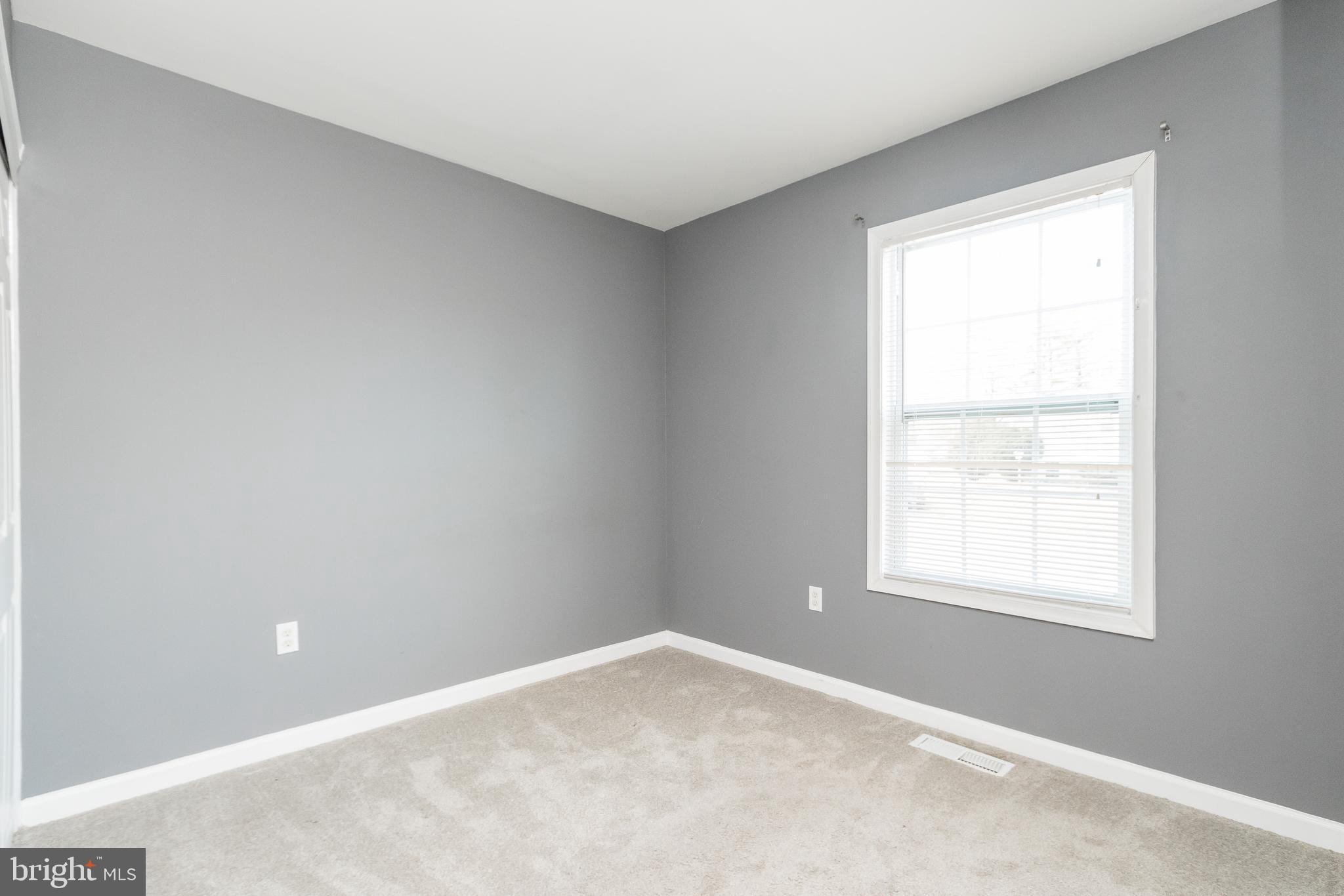 SUNRISE PLAT FIVE - Residential