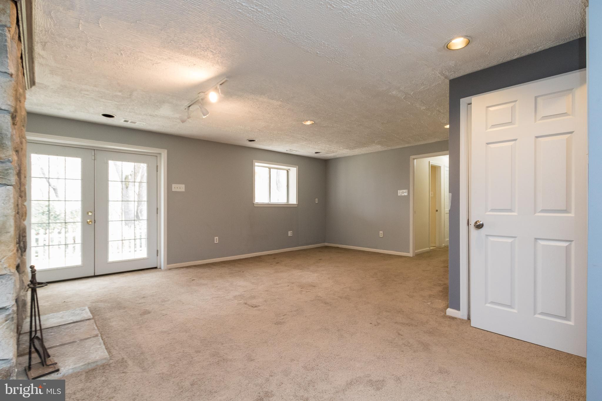 SUNRISE PLAT FIVE - Residential