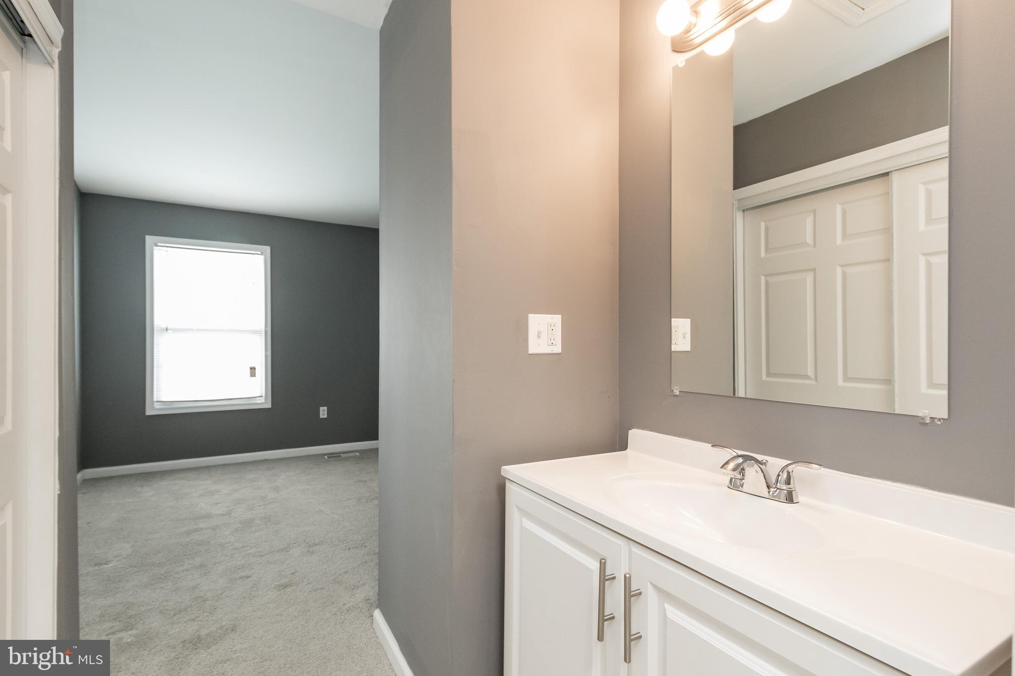 SUNRISE PLAT FIVE - Residential