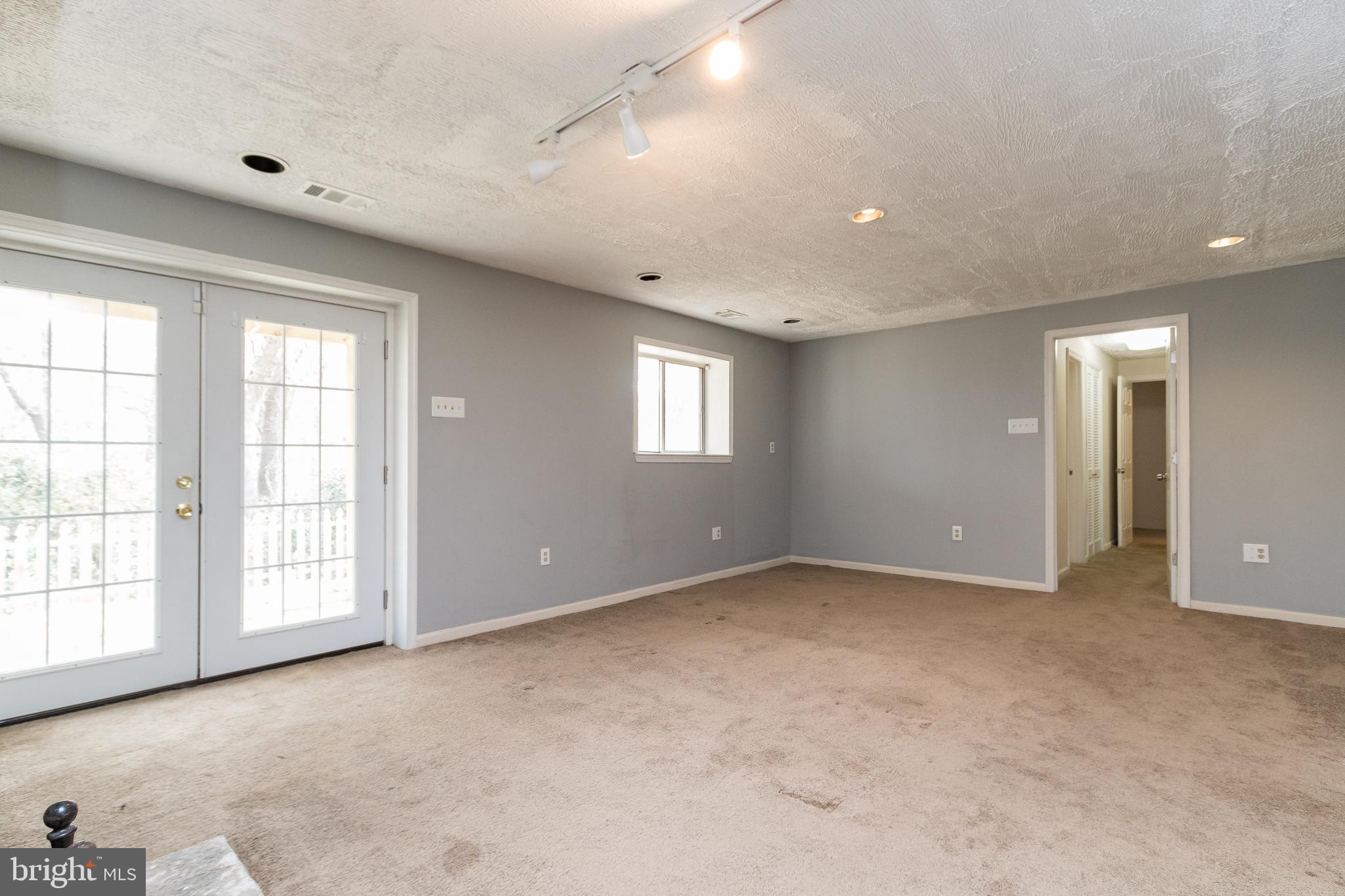 SUNRISE PLAT FIVE - Residential