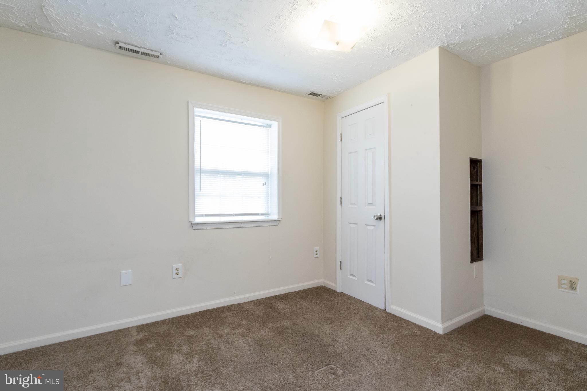 SUNRISE PLAT FIVE - Residential