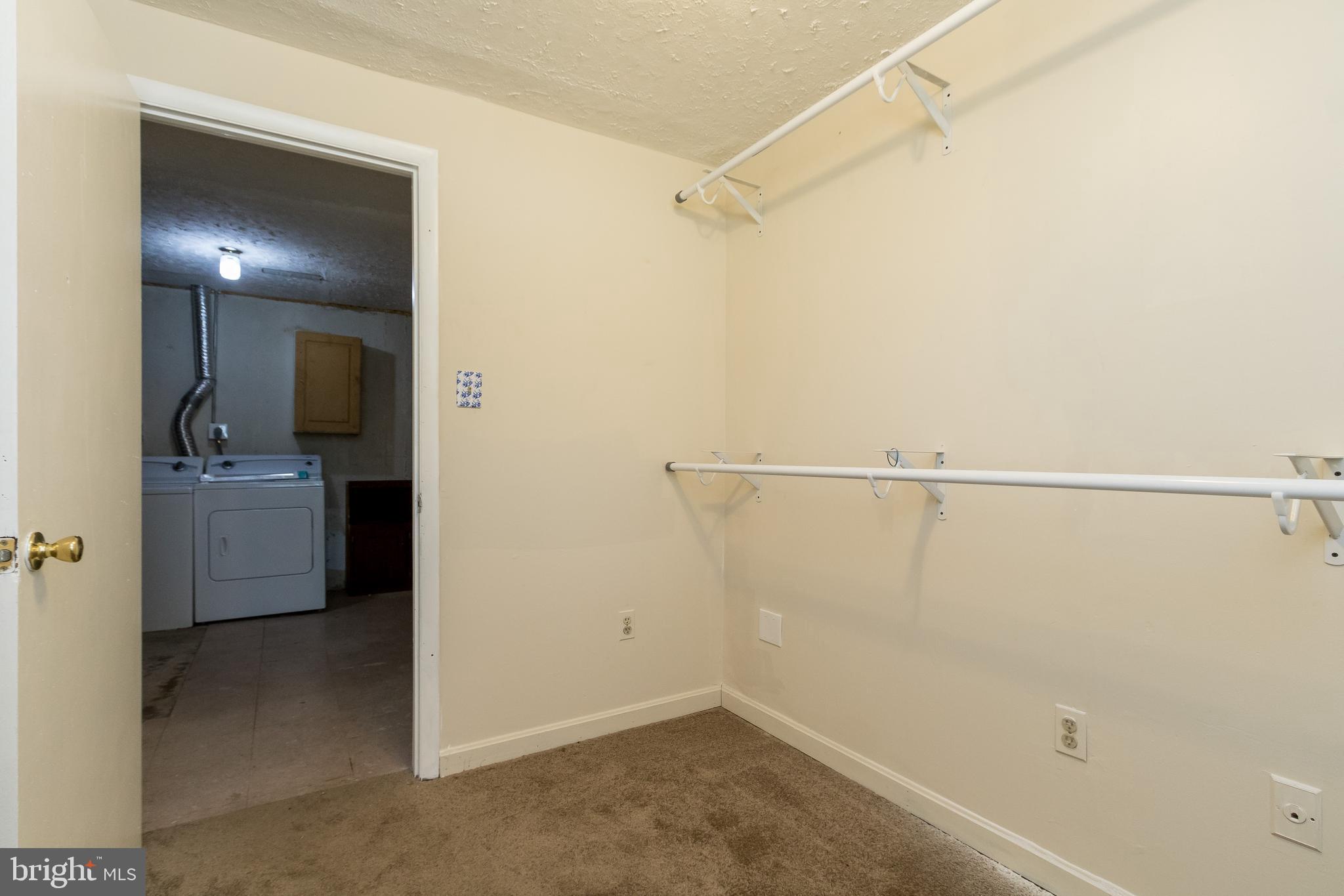 SUNRISE PLAT FIVE - Residential