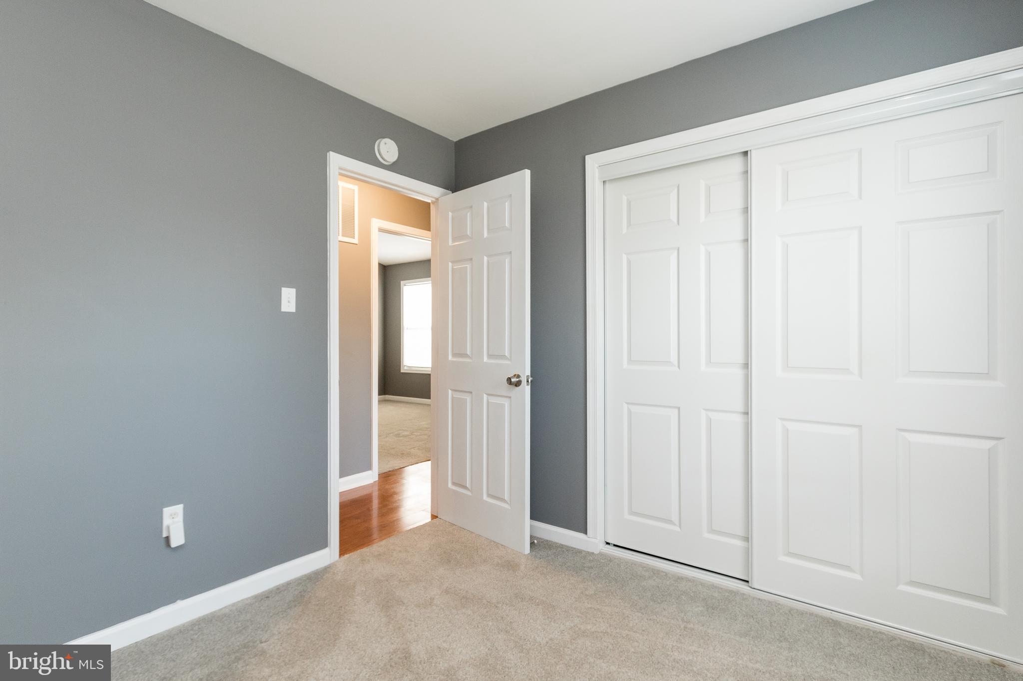 SUNRISE PLAT FIVE - Residential