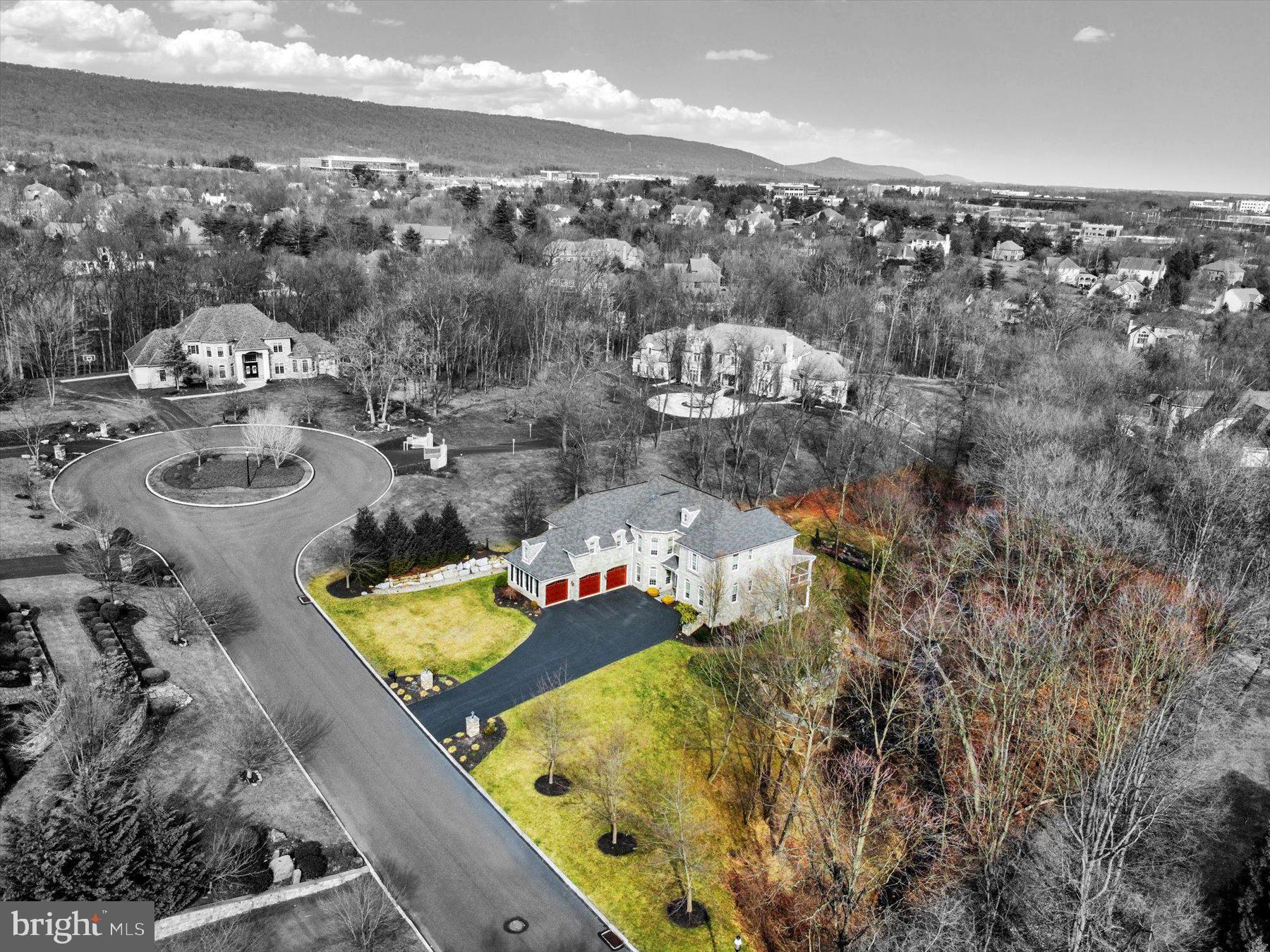 PINEHURST HILLS - Residential