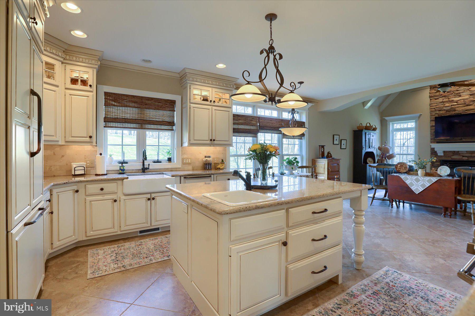 PINEHURST HILLS - Residential