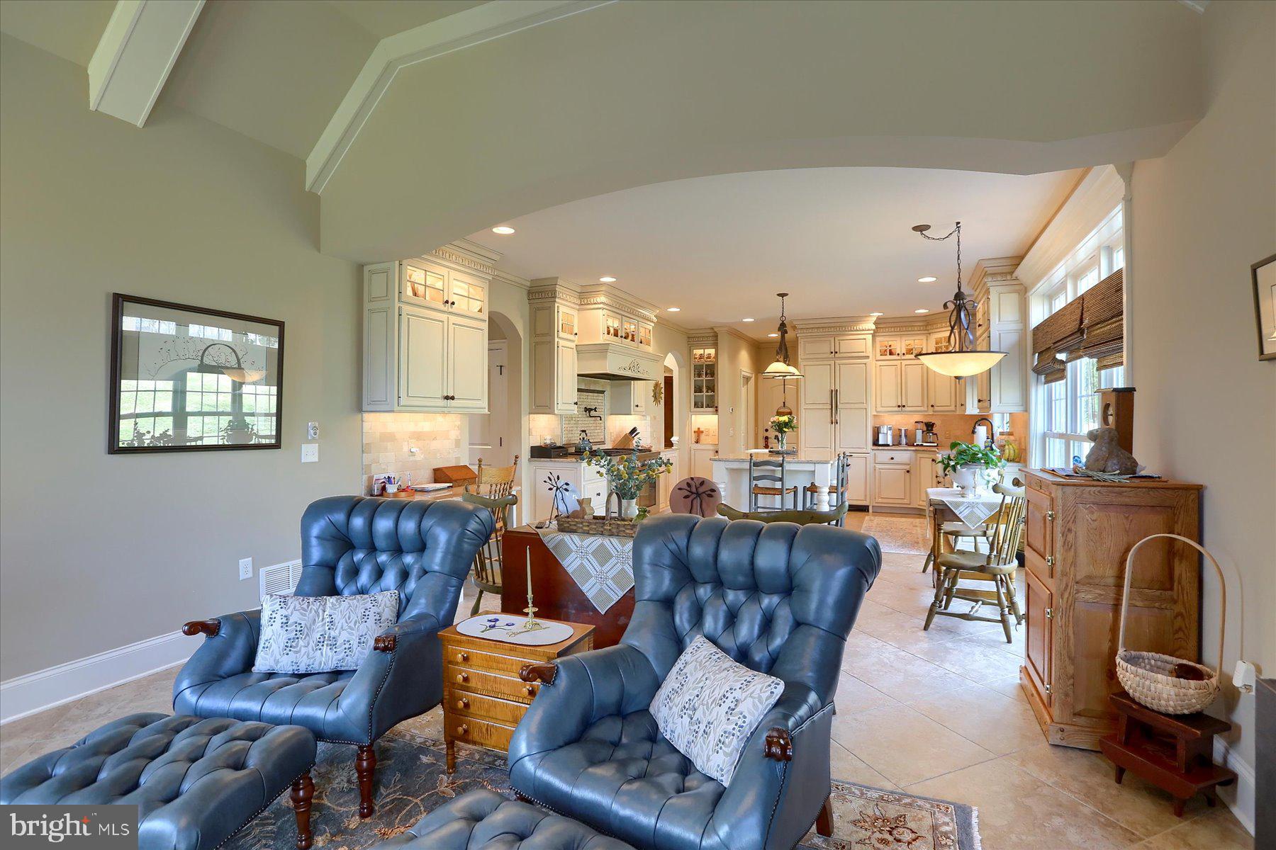 PINEHURST HILLS - Residential