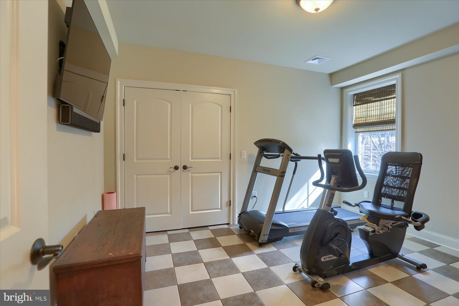 PINEHURST HILLS - Residential