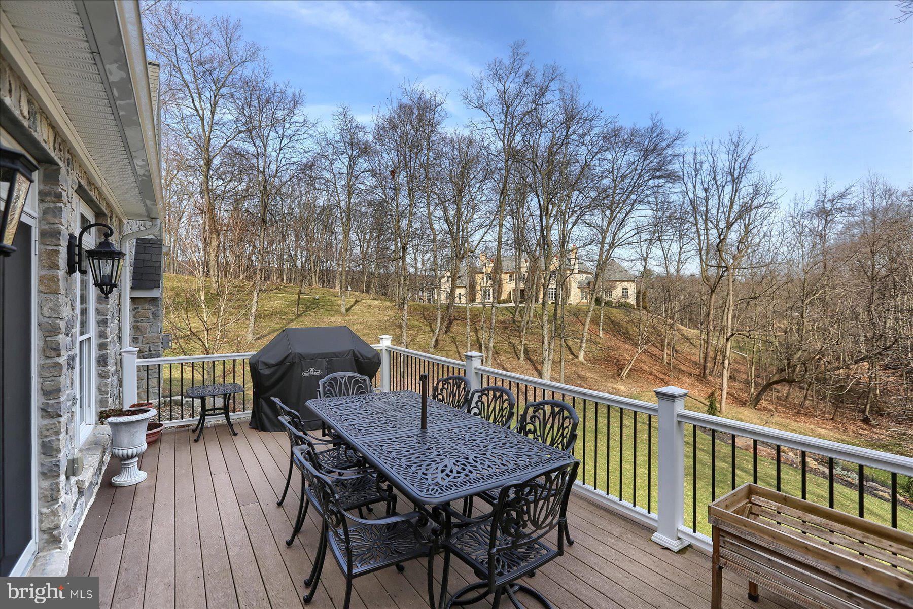 PINEHURST HILLS - Residential