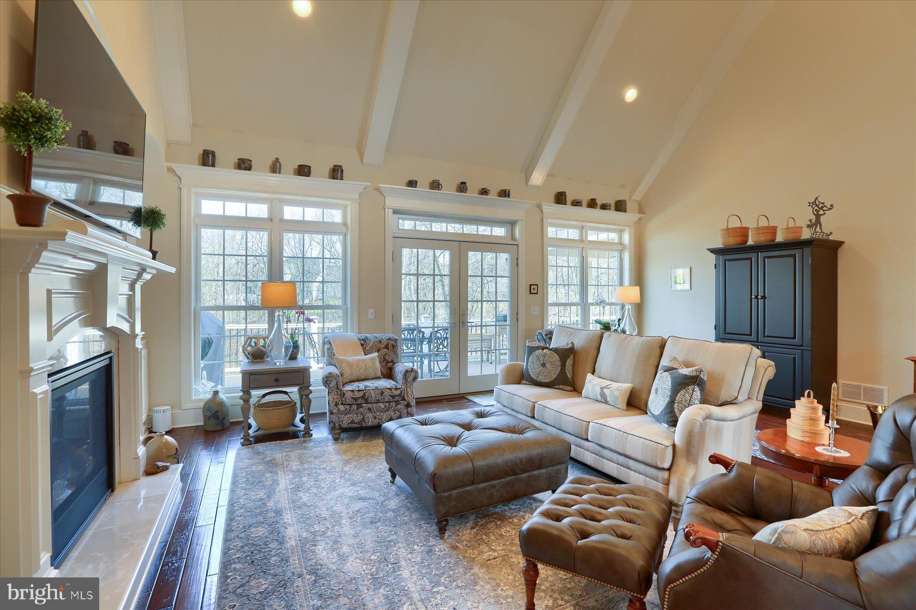 PINEHURST HILLS - Residential