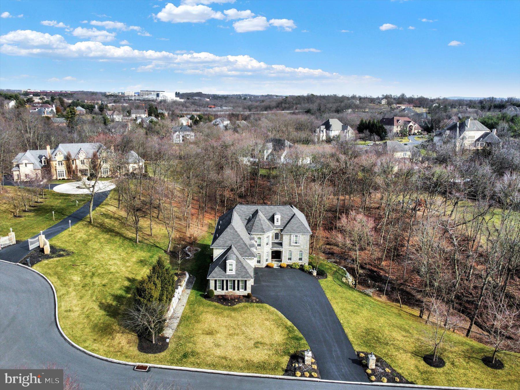 PINEHURST HILLS - Residential