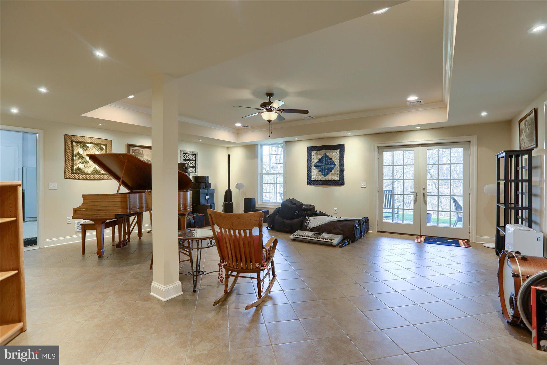 PINEHURST HILLS - Residential